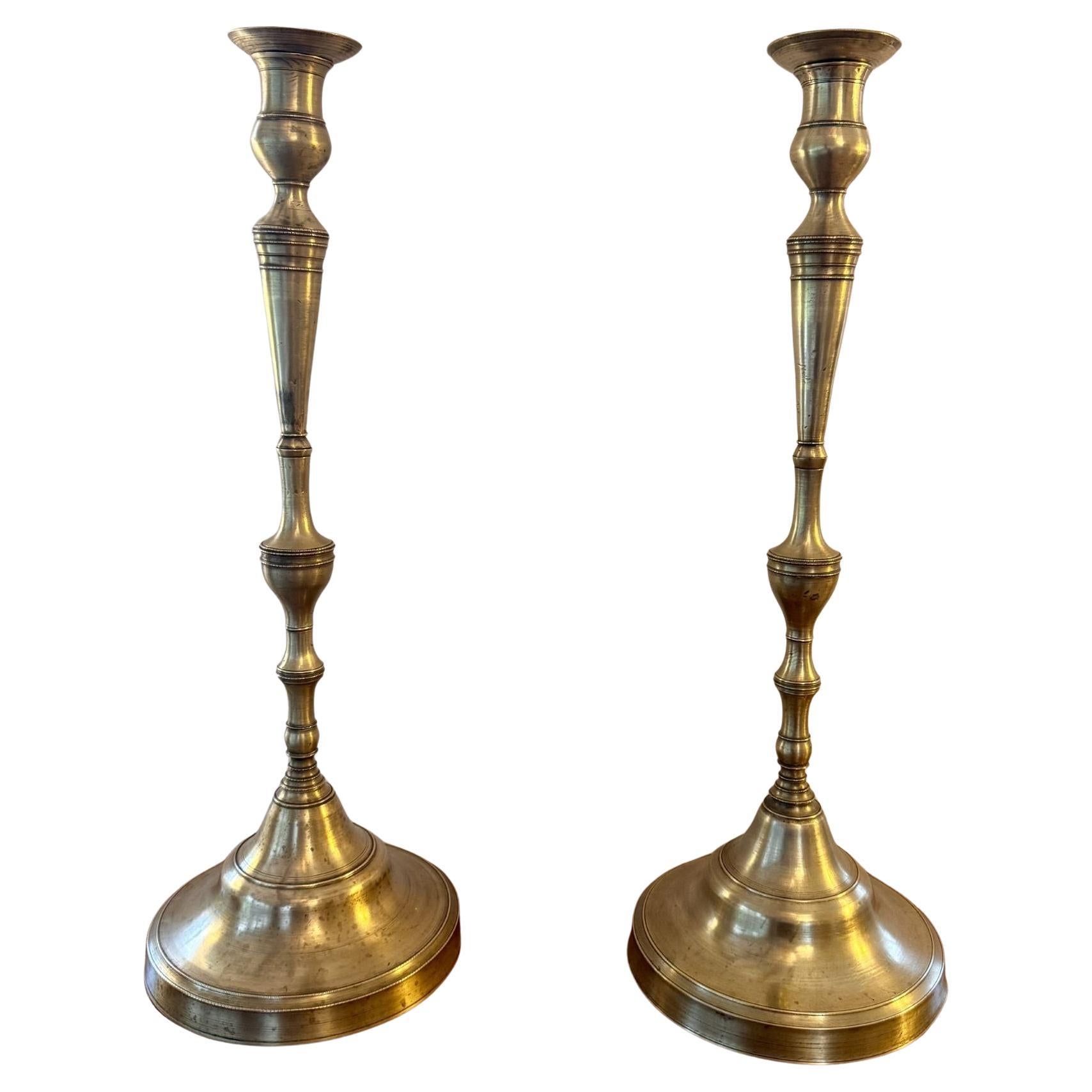 Quality pair of large antique Victorian brass candlesticks For Sale