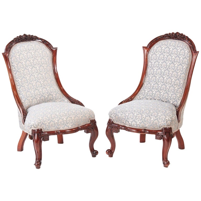Quality Pair of Victorian Carved Walnut Ladies Chairs For Sale at 1stdibs