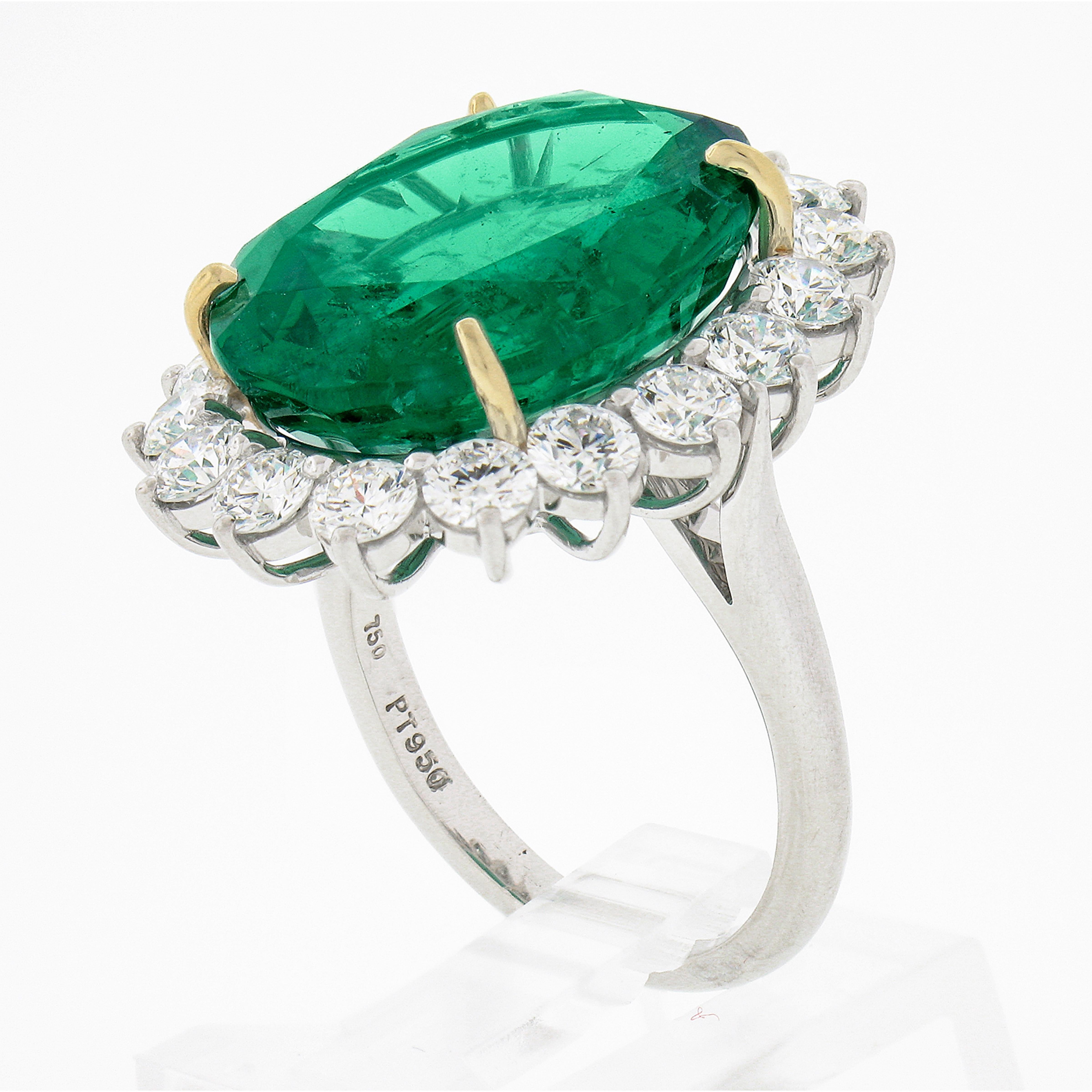 QUALITY Platinum 18k Gold 17.34ctw AGL Large Oval Emerald & Diamond Halo Ring For Sale 4