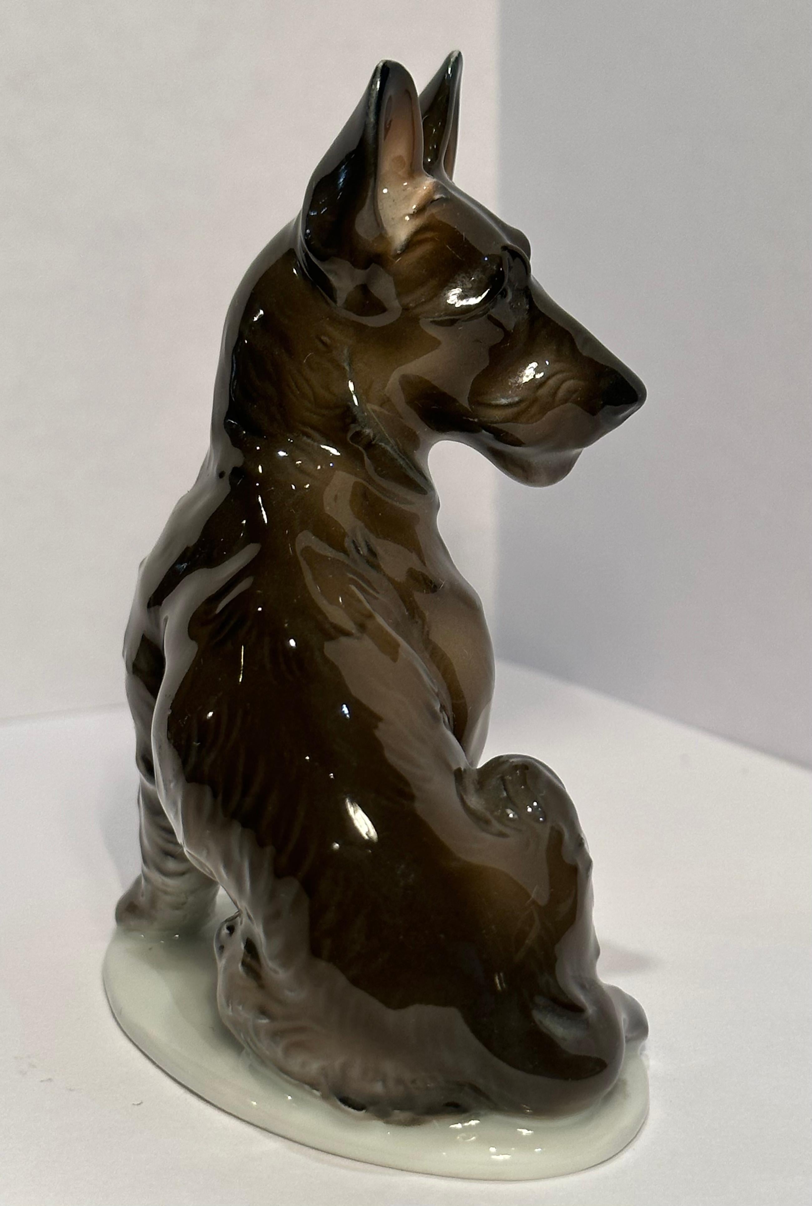 20th Century Quality Rare Rosenthal Bavaria German Shepherd Porcelain Dog Figurine Circa 1929 For Sale