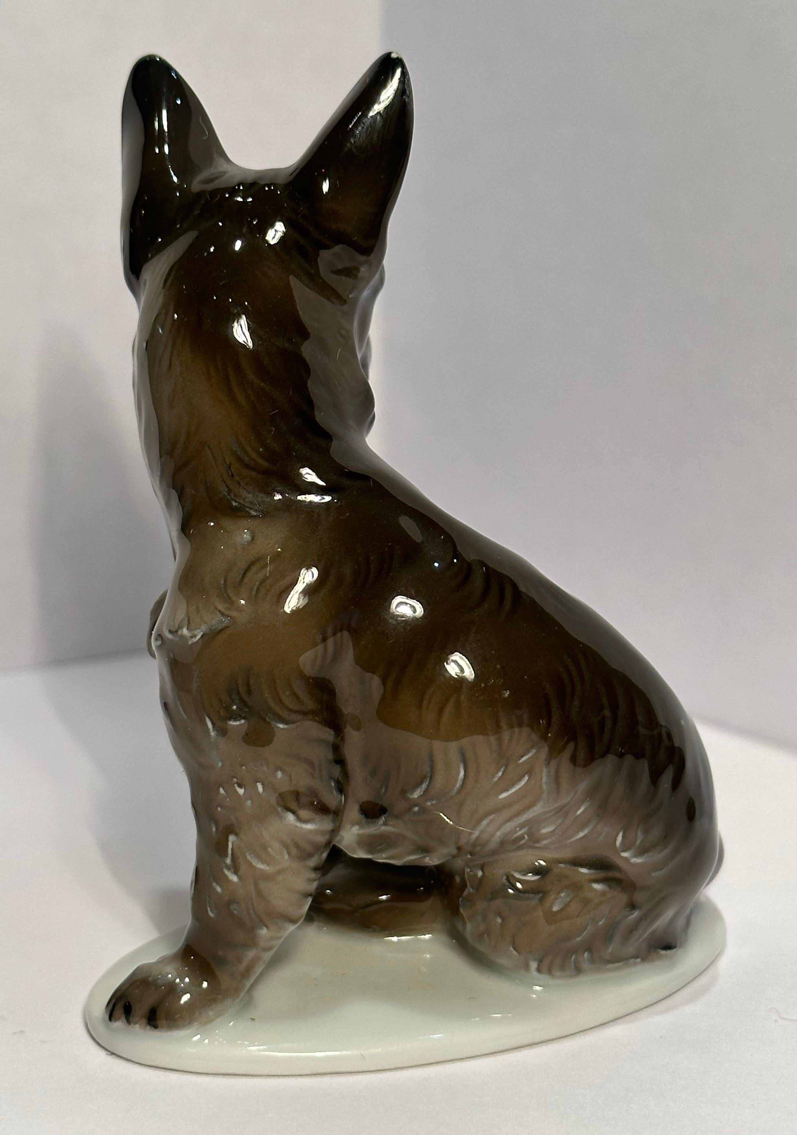 Seltene Rosenthal Bavaria German Shepherd Porzellan-Hundefigur in Qualität, um 1929 (Deutsch) im Angebot