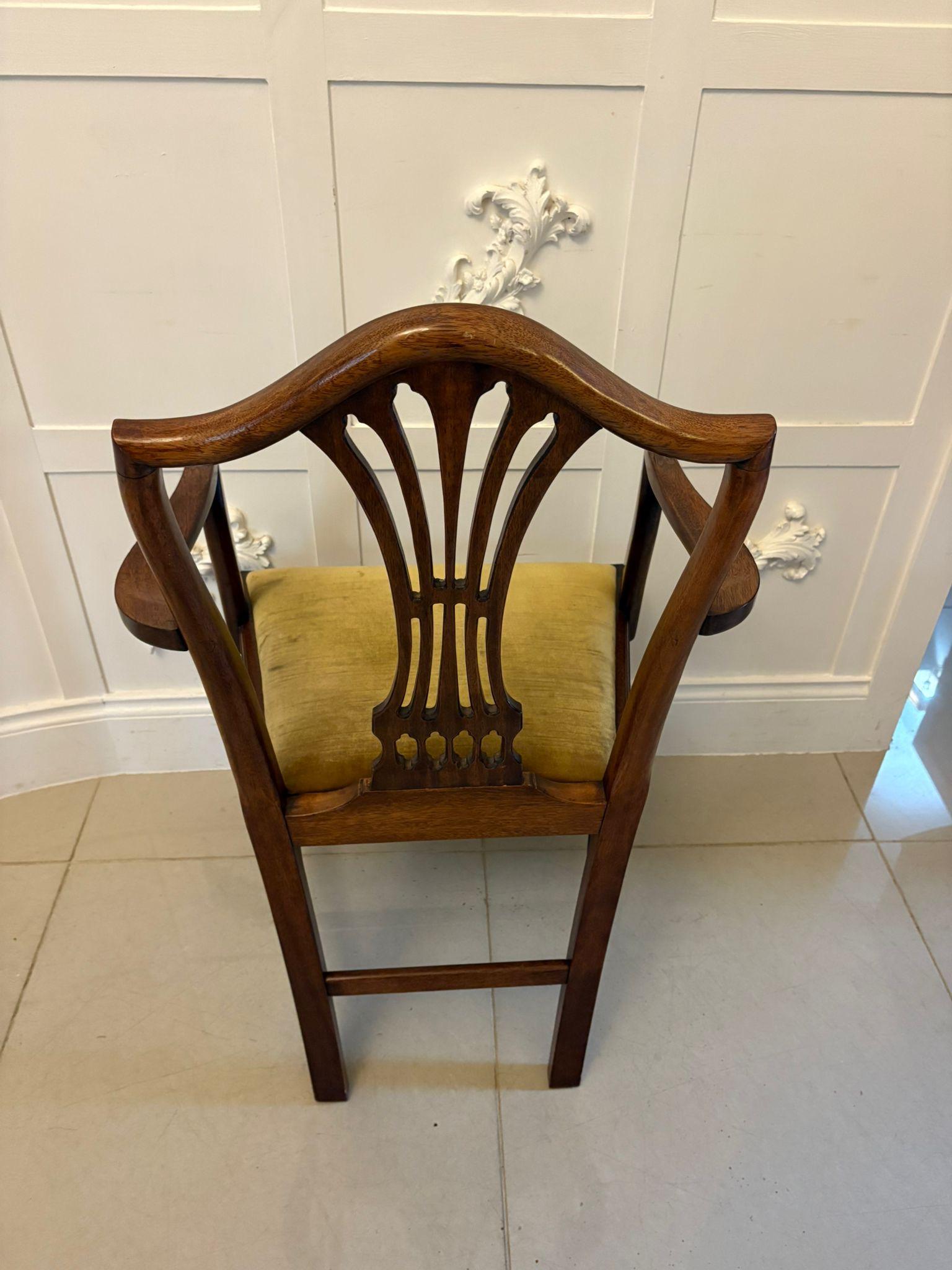 Quality Set of 12 Antique Mahogany Hepplewhite Style Dining Chairs im Angebot 2