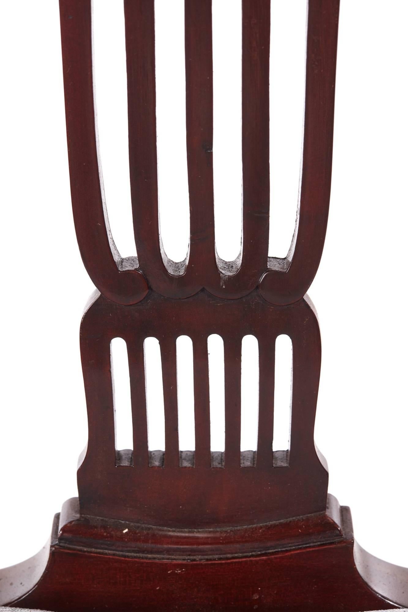 European Quality Set of Six Antique Mahogany Dining Chairs For Sale