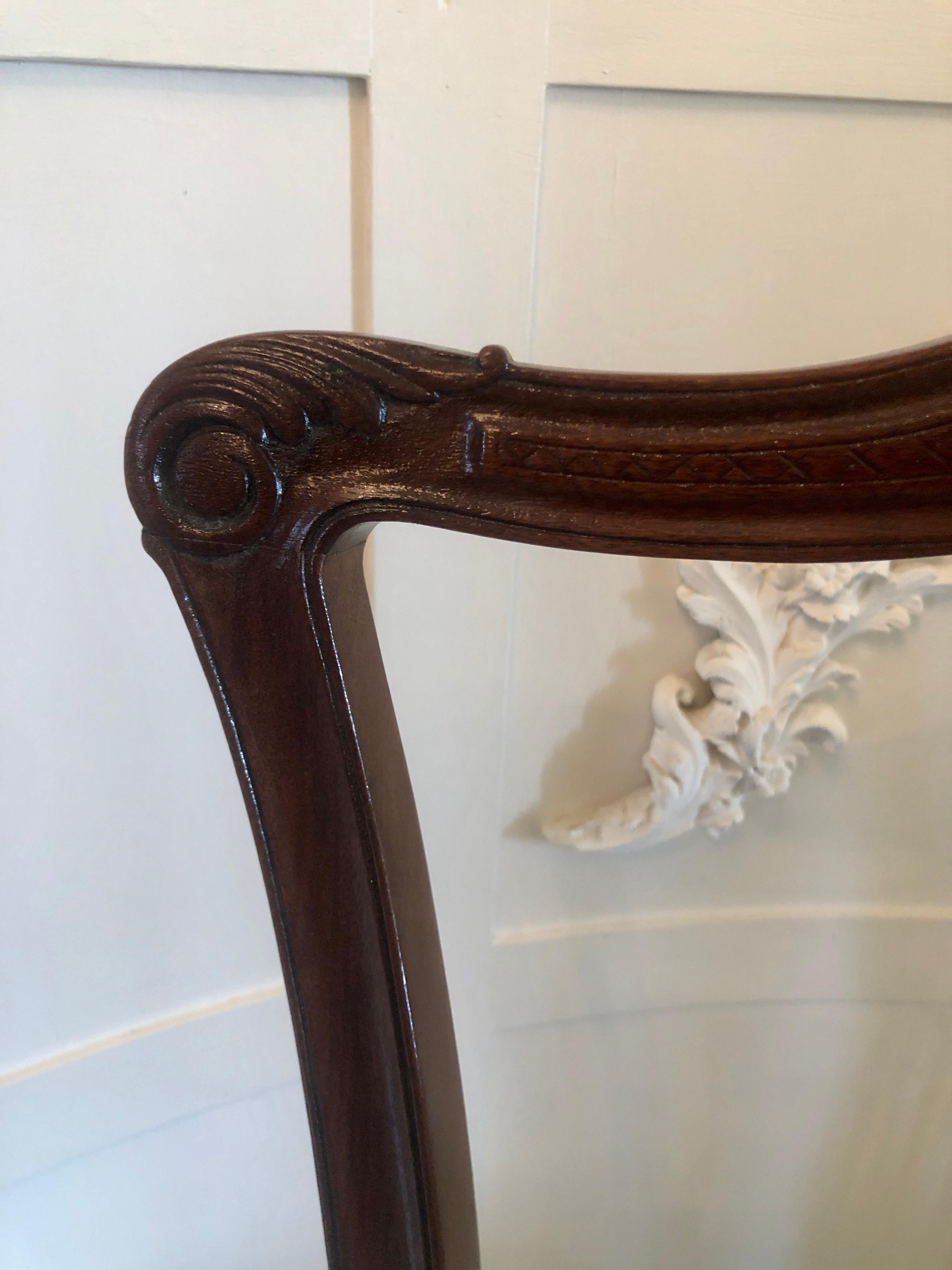 Early Victorian Quality Set of Four 19th Century Antique Mahogany Victorian Dining Chairs