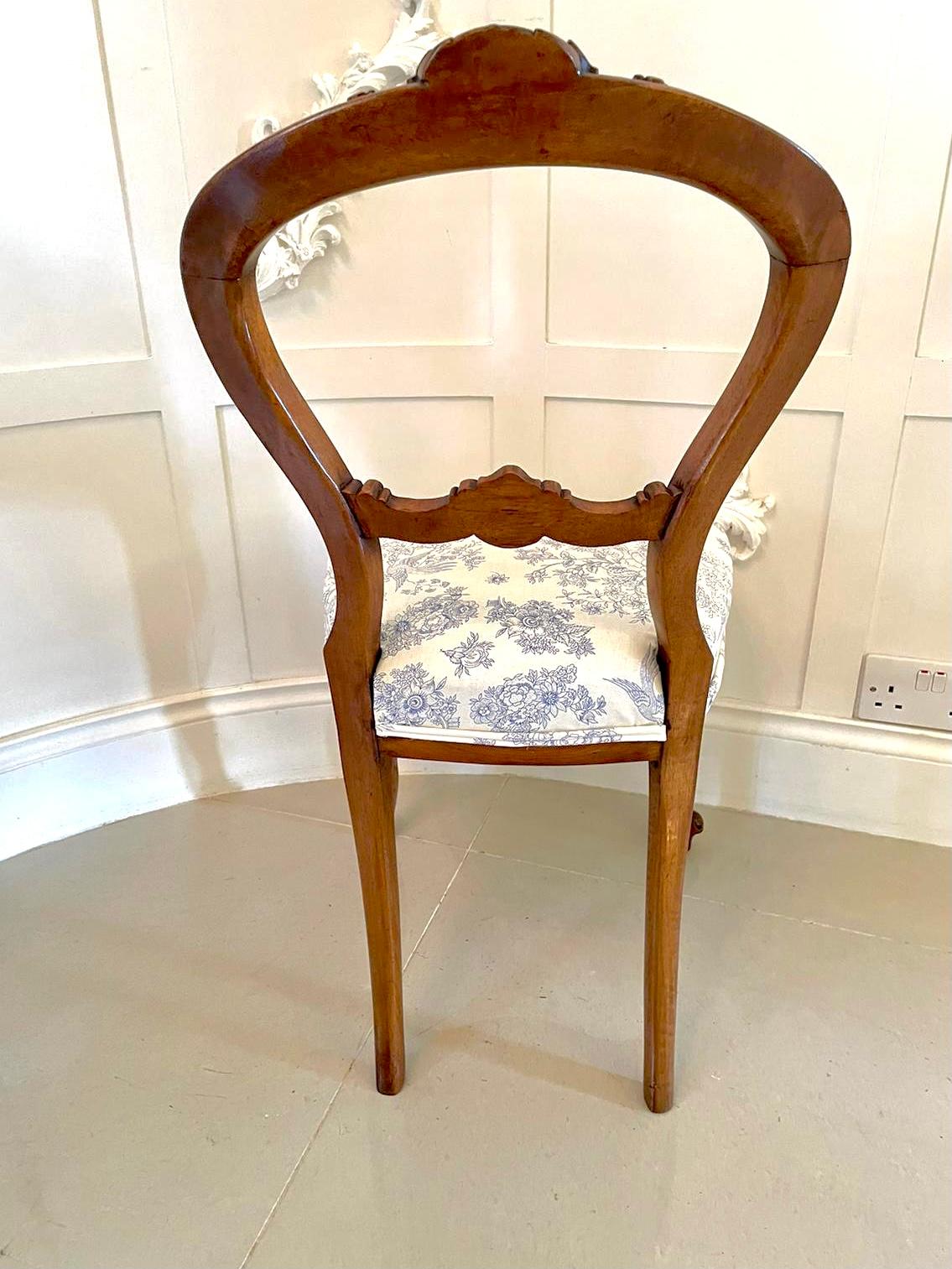 Quality Set of Four Antique Victorian Walnut Dining Chairs  In Good Condition In Suffolk, GB