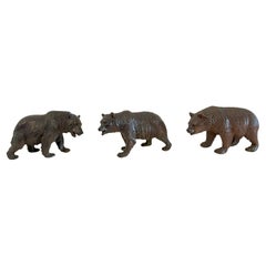 Quality Set of Three Antique Oak Carved Black Forest Bears Quality Set of Three Antique Oak Carved Black Forest Bears