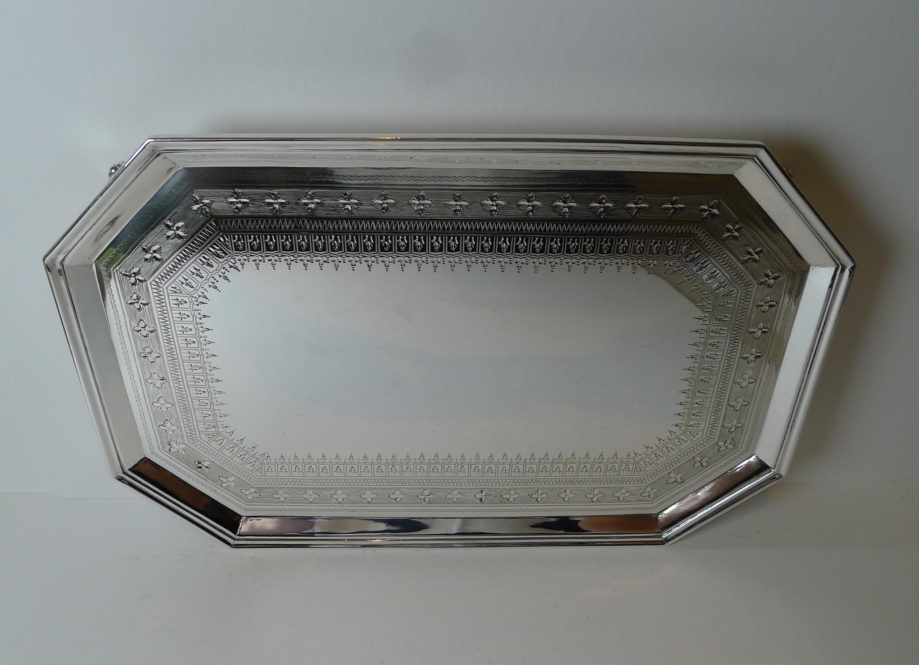 Early 20th Century Quality Silver Plated Cocktail / Drinks Tray by Goldsmiths & Silversmiths Co. c. For Sale
