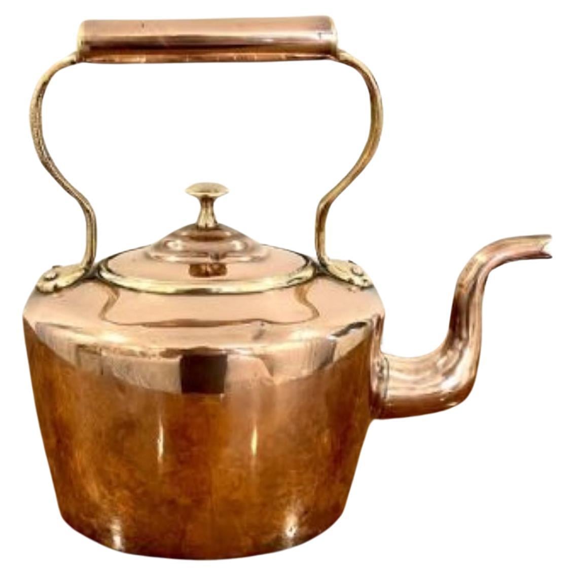 Quality small antique George III copper kettle  For Sale