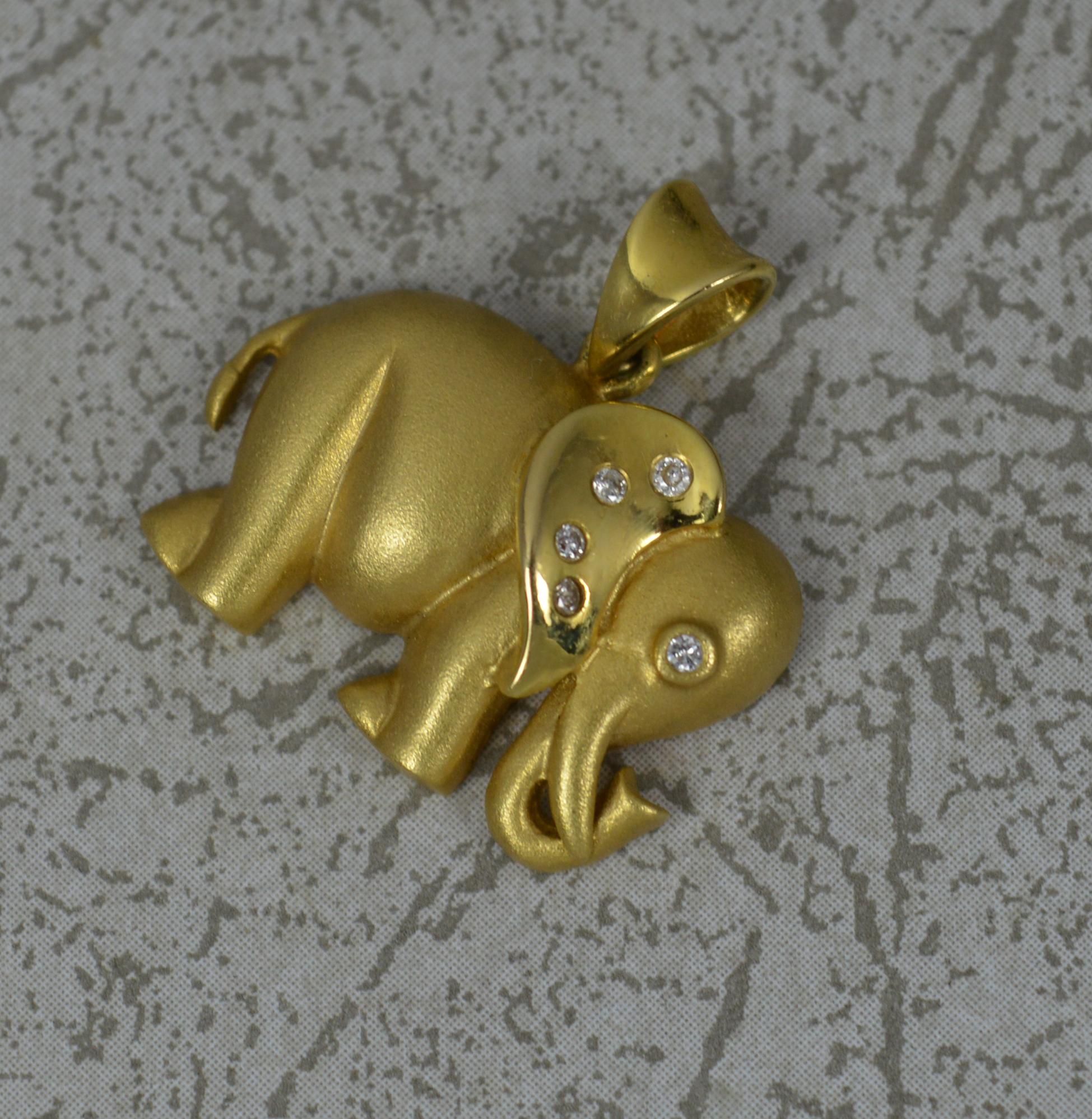 swarovski elephant pendant