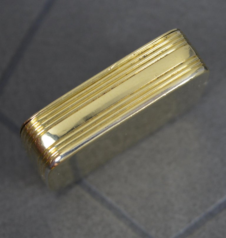 Quality Solid 18 Carat Yellow Gold Rectangular Pill Box For Sale at 1stDibs
