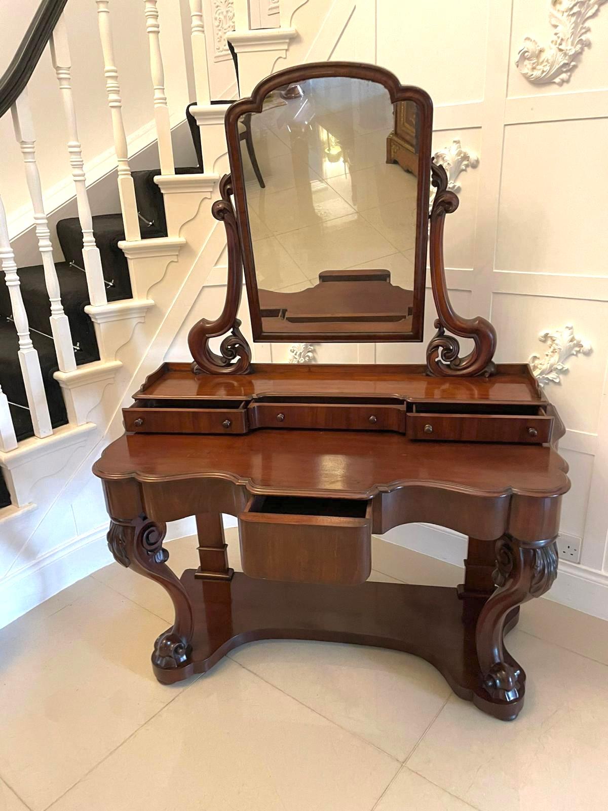 English Quality Victorian Antique Carved Mahogany Dressing Table For Sale