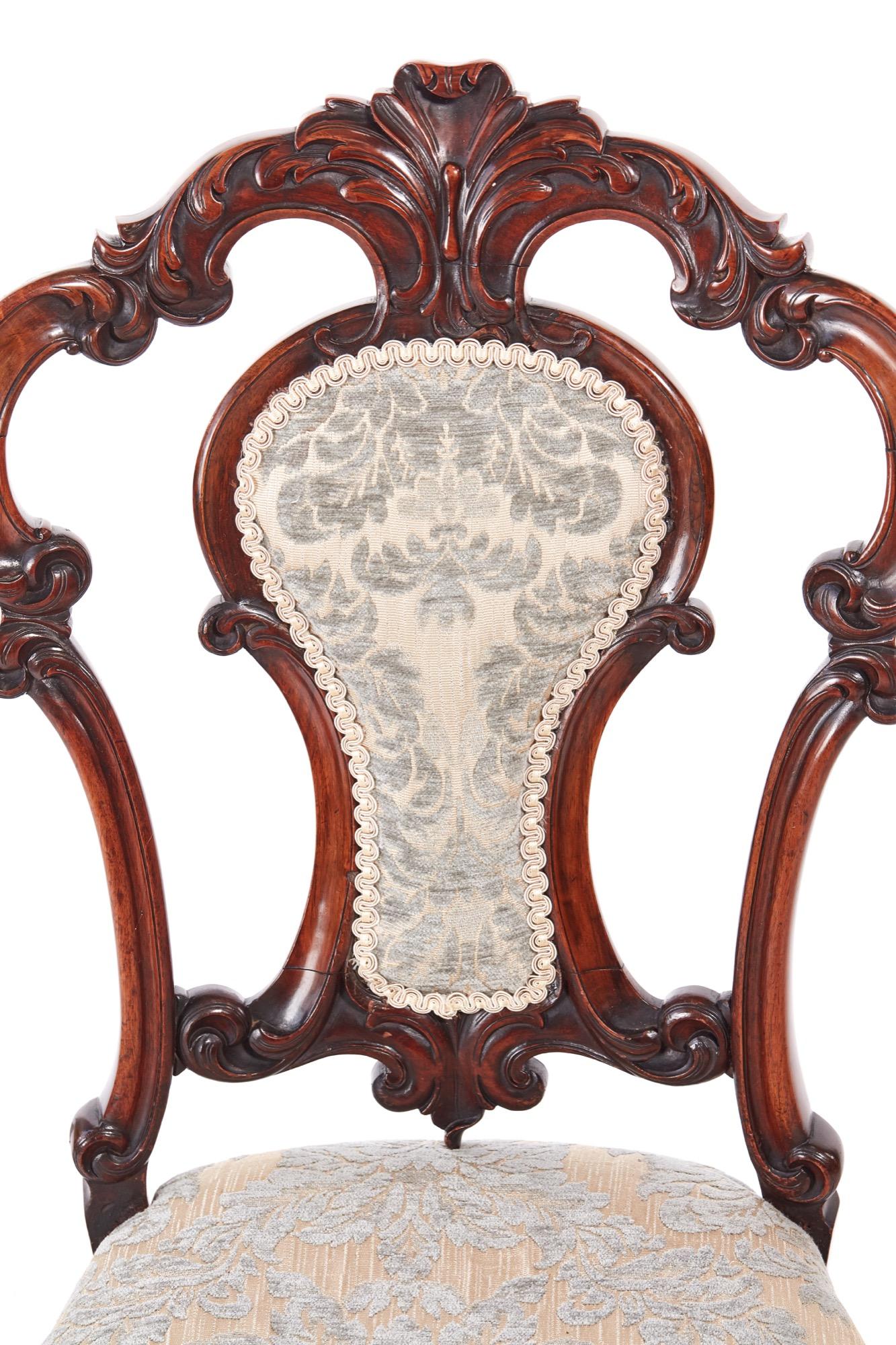 Quality Victorian Carved Rosewood Side Chair In Excellent Condition For Sale In Stutton, GB