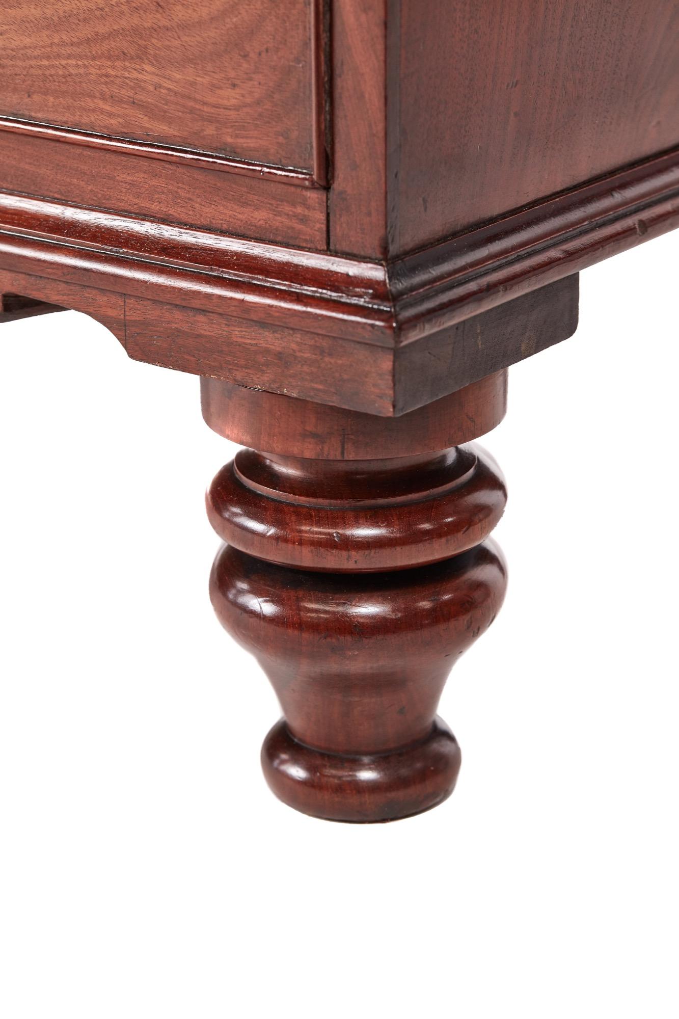Quality Victorian Mahogany Chest of Drawers For Sale 5