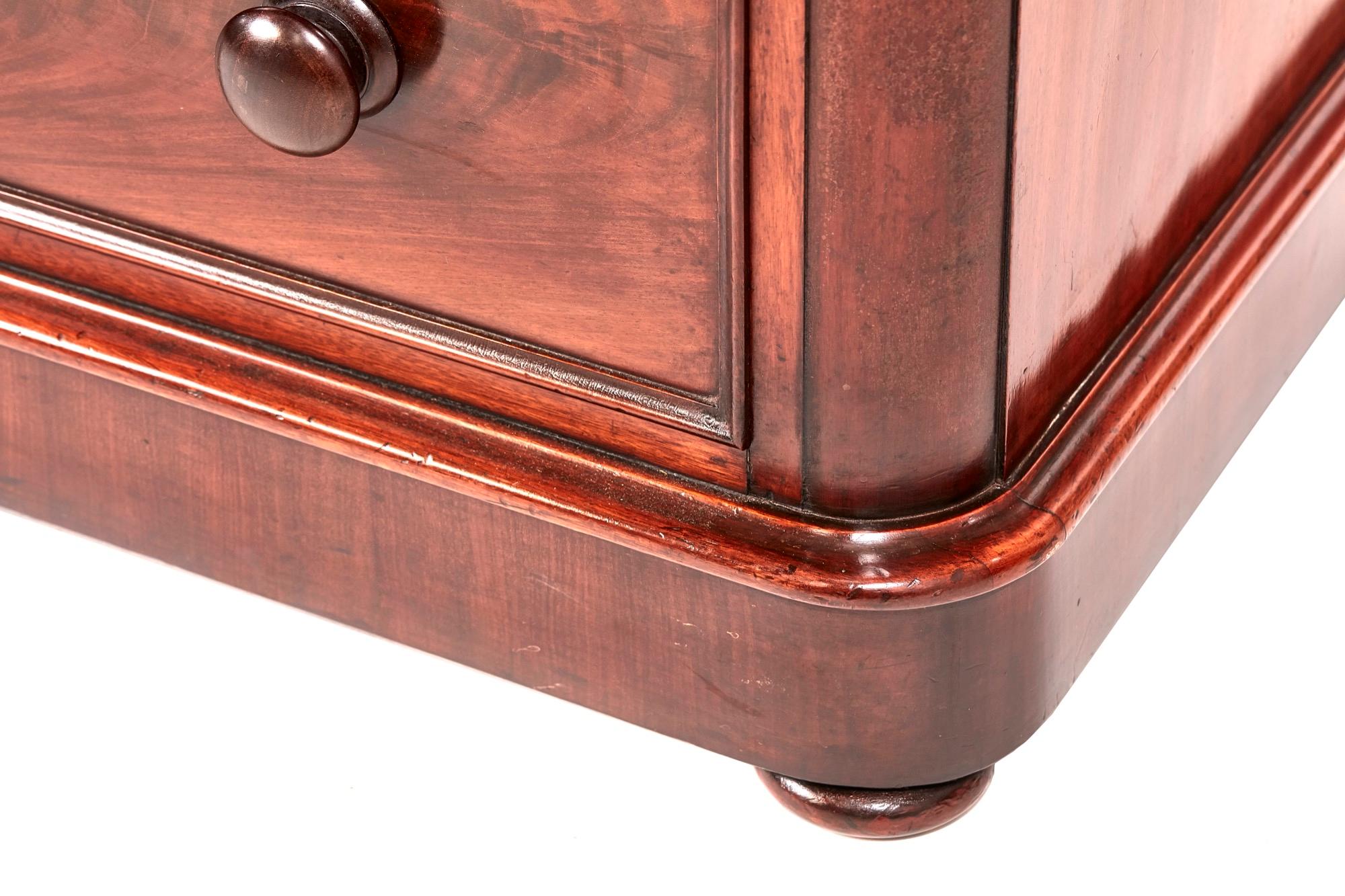 European Quality Victorian Mahogany Chest of Drawers For Sale
