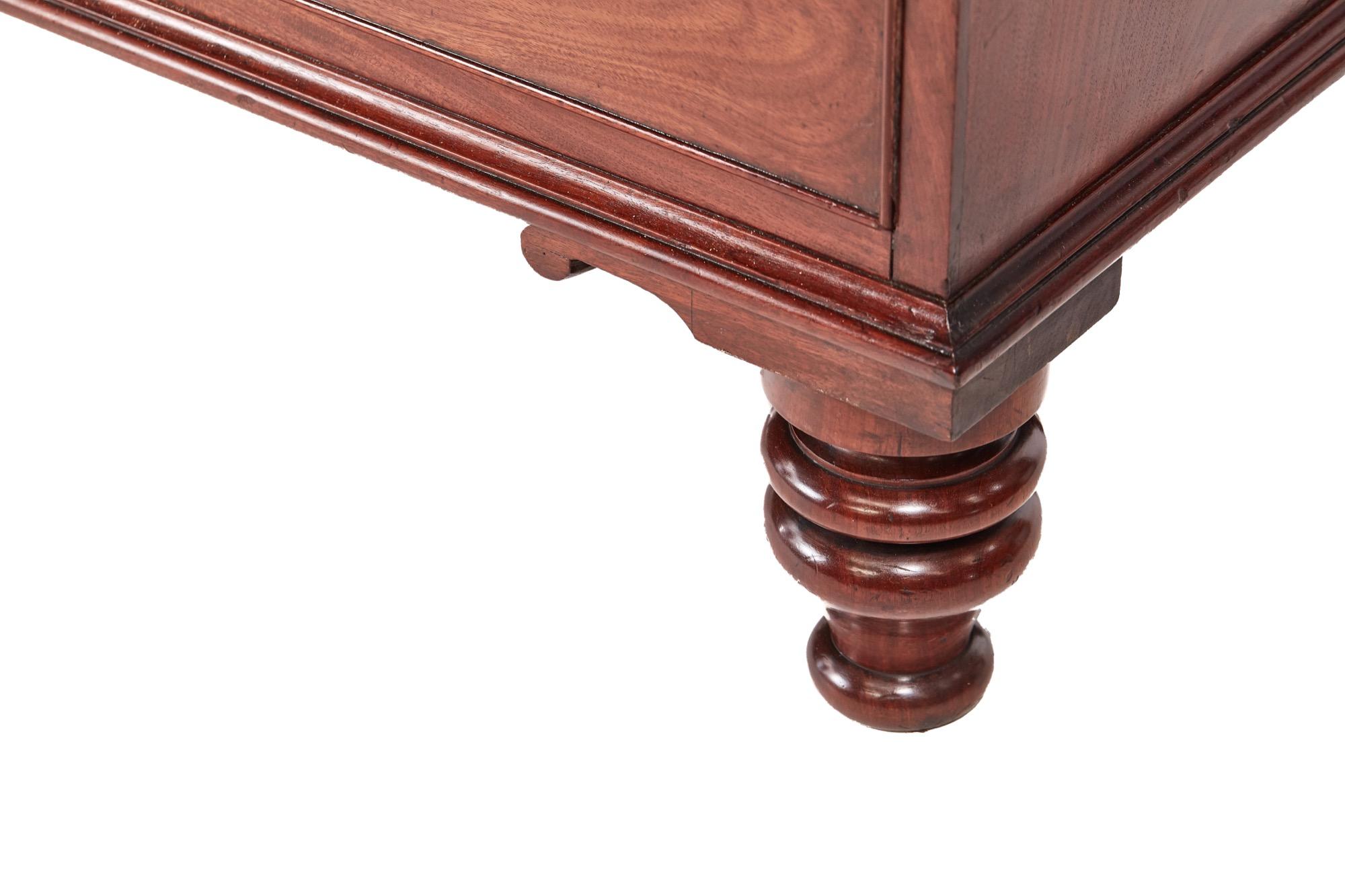 Quality Victorian Mahogany Chest of Drawers For Sale 1