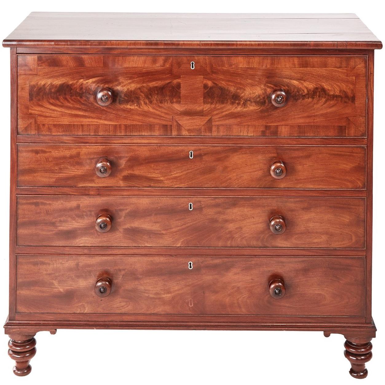 Quality Victorian Mahogany Chest of Drawers For Sale