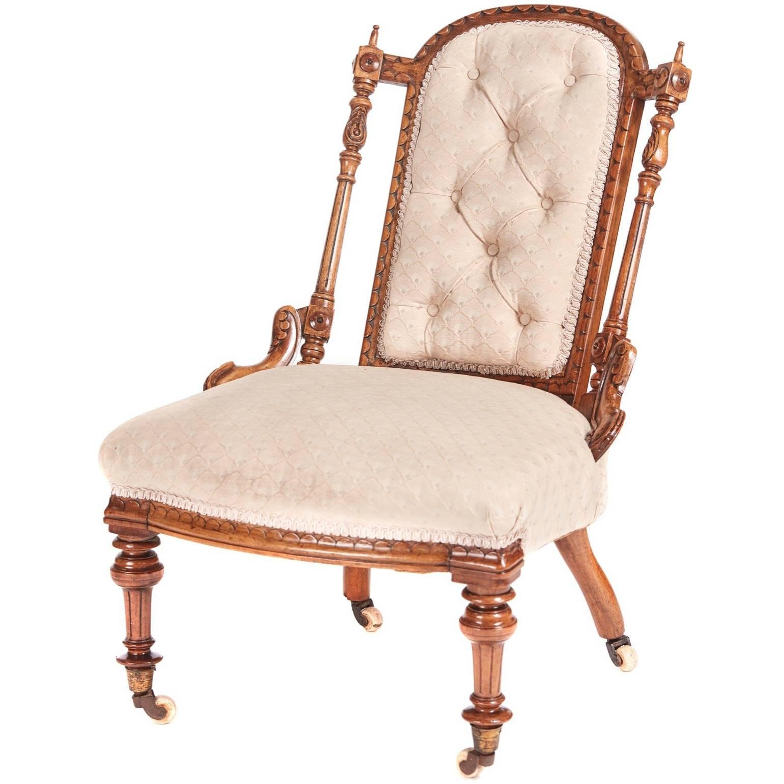 Quality Victorian Solid Walnut Carved Ladies Chair For Sale
