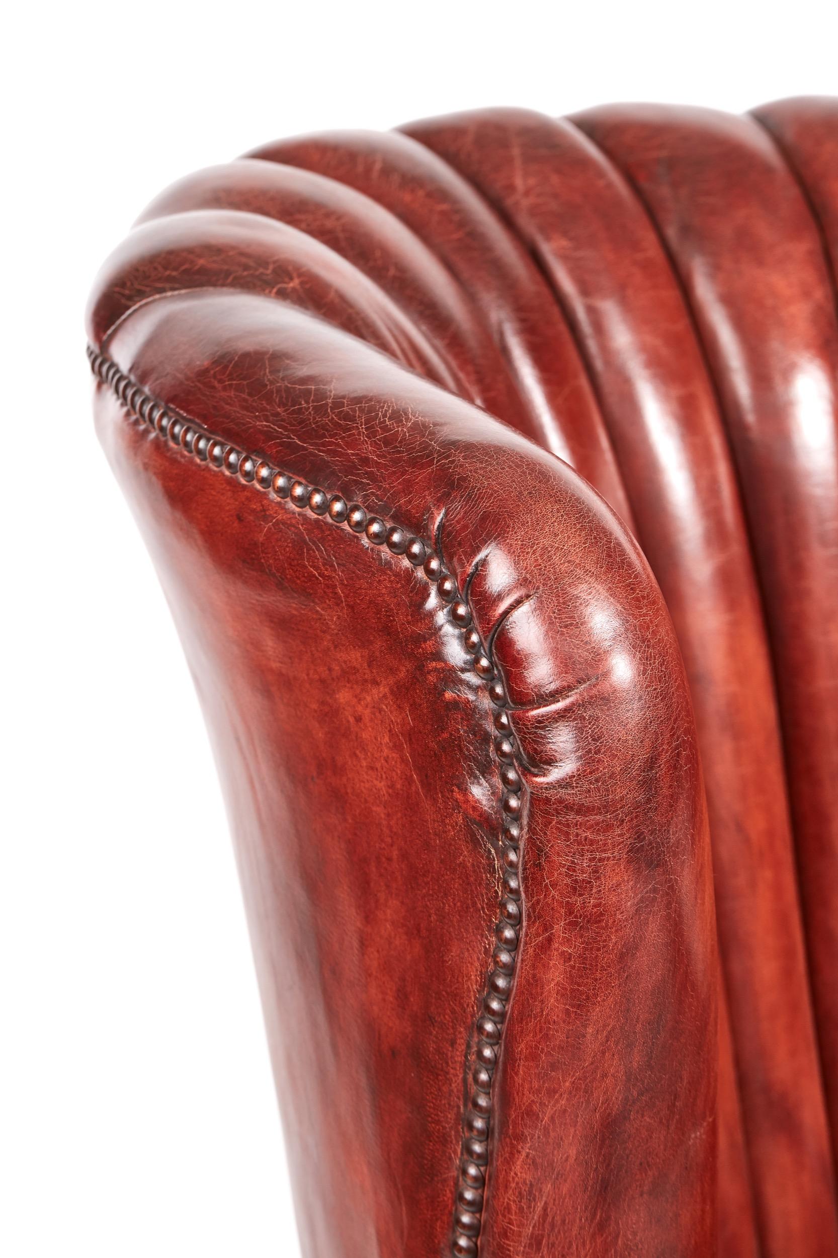 Quality William IV Leather Barrel Back Library Chair In Excellent Condition In Stutton, GB
