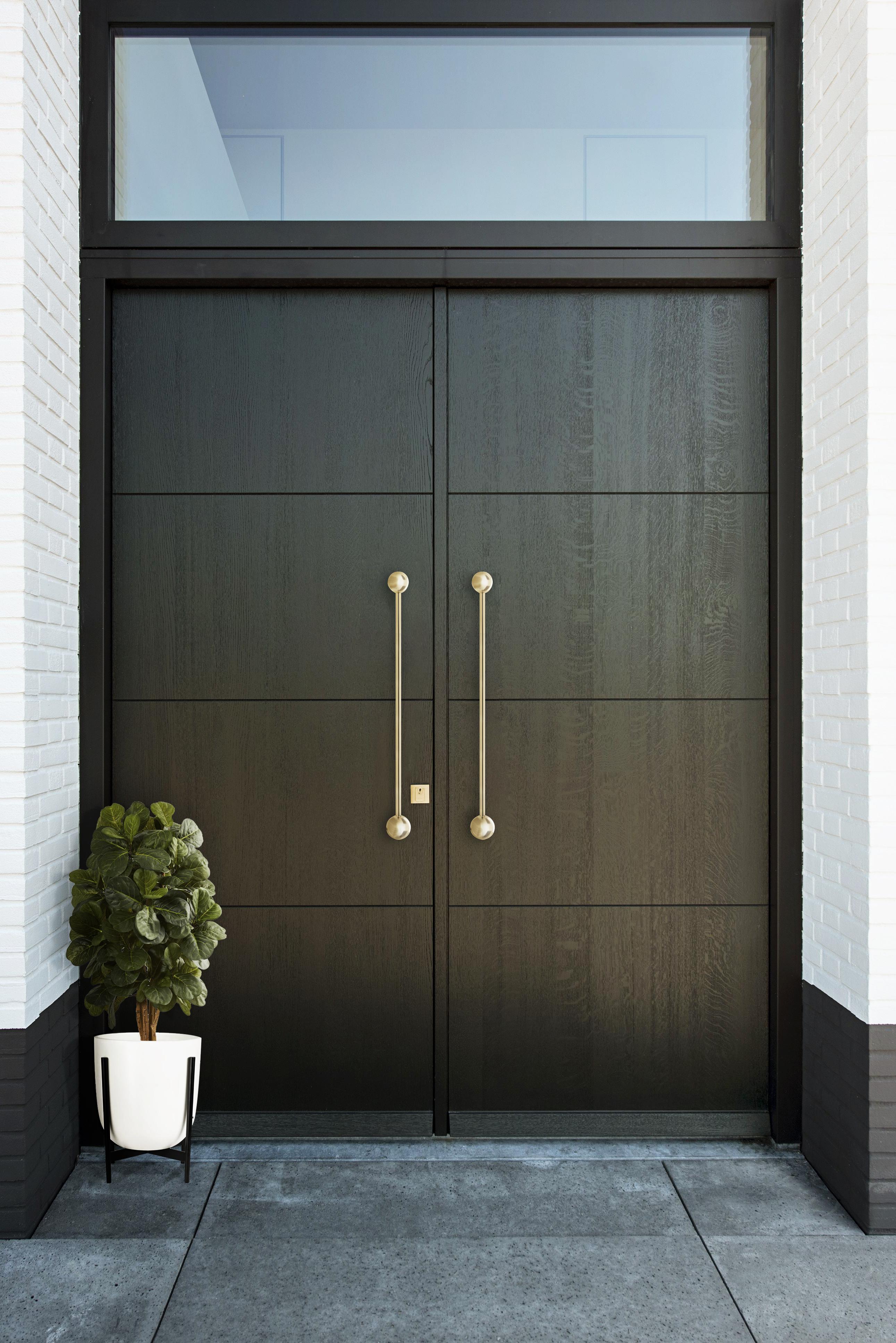Quantum Door Pull In New Condition For Sale In Rio Tinto, PT