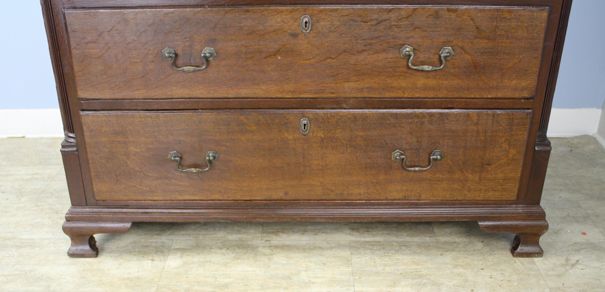 18th Century Quarter Column Oak Chest of Drawers with Original Handles For Sale