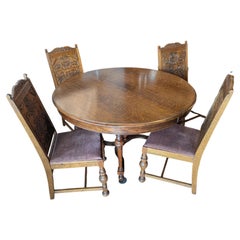 Quarter Sawn Oak Round Table and 4 Chairs