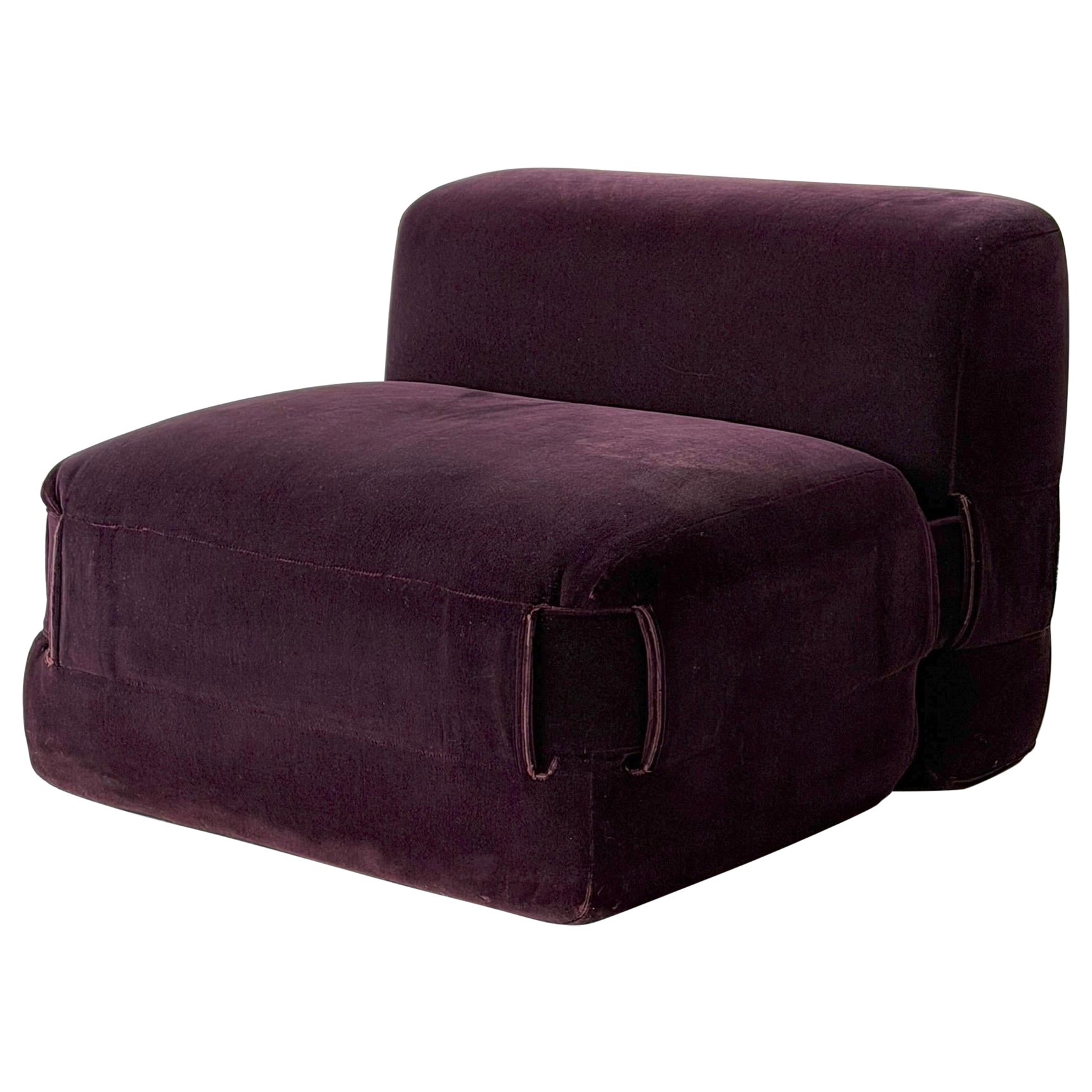 Chaise Quartet 932 de Mario Bellini pour Cassina en mohair en vente