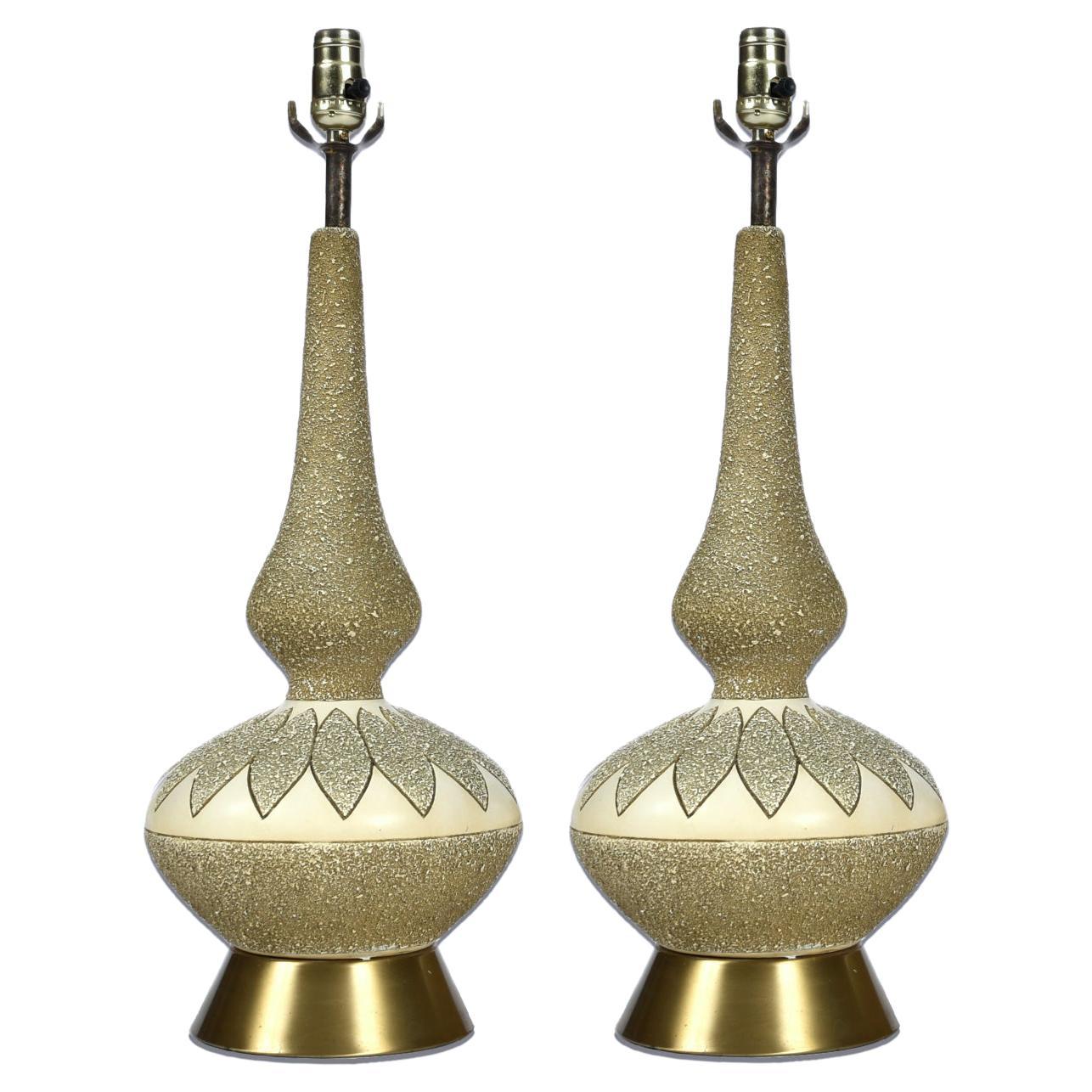 Novelty Crystal Corp Flower Over Beige Pink Table Lamp For Sale at 1stDibs