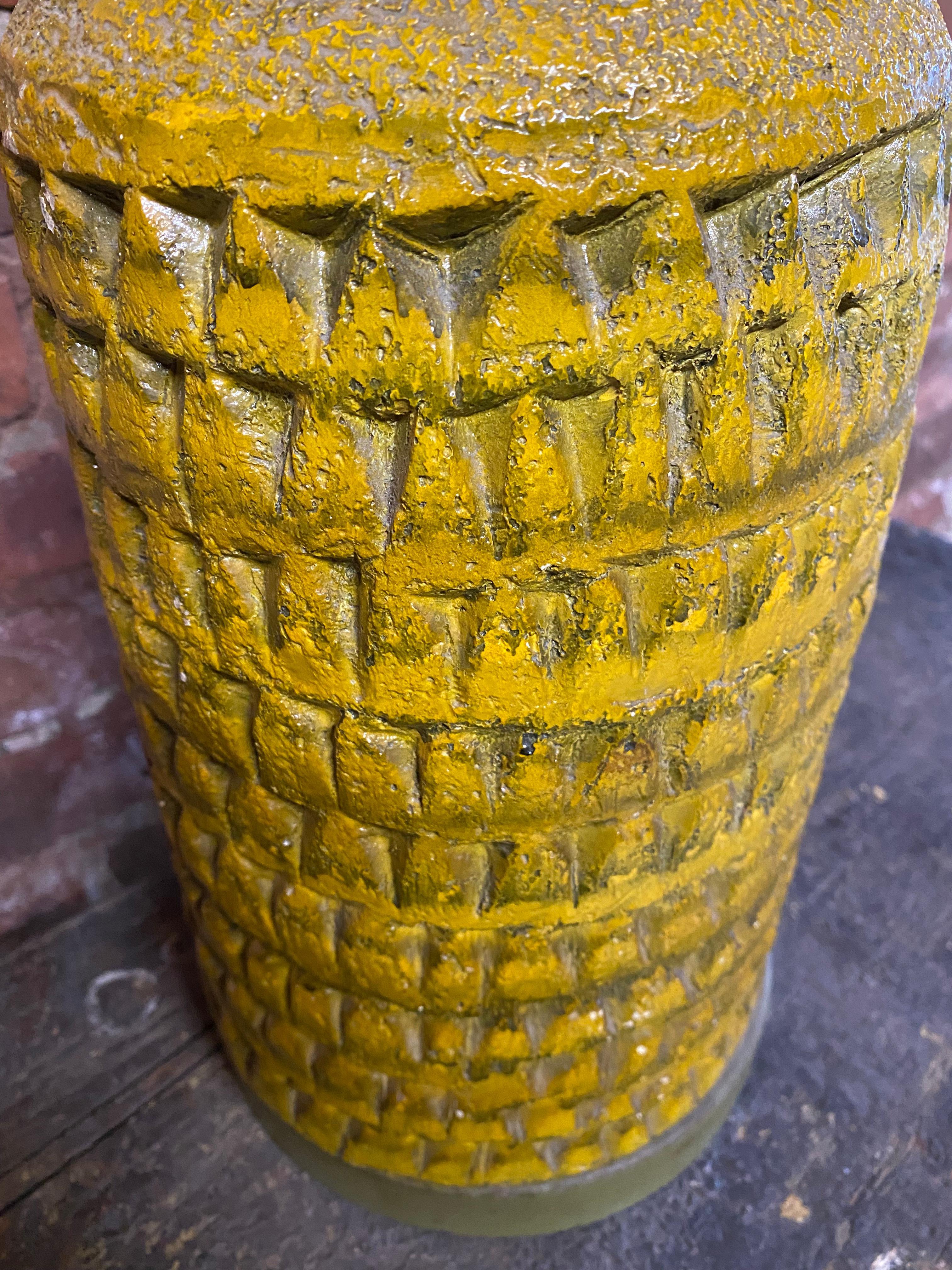 Quartite Creative Corporation Yellow Brutalist Table Lamp 2