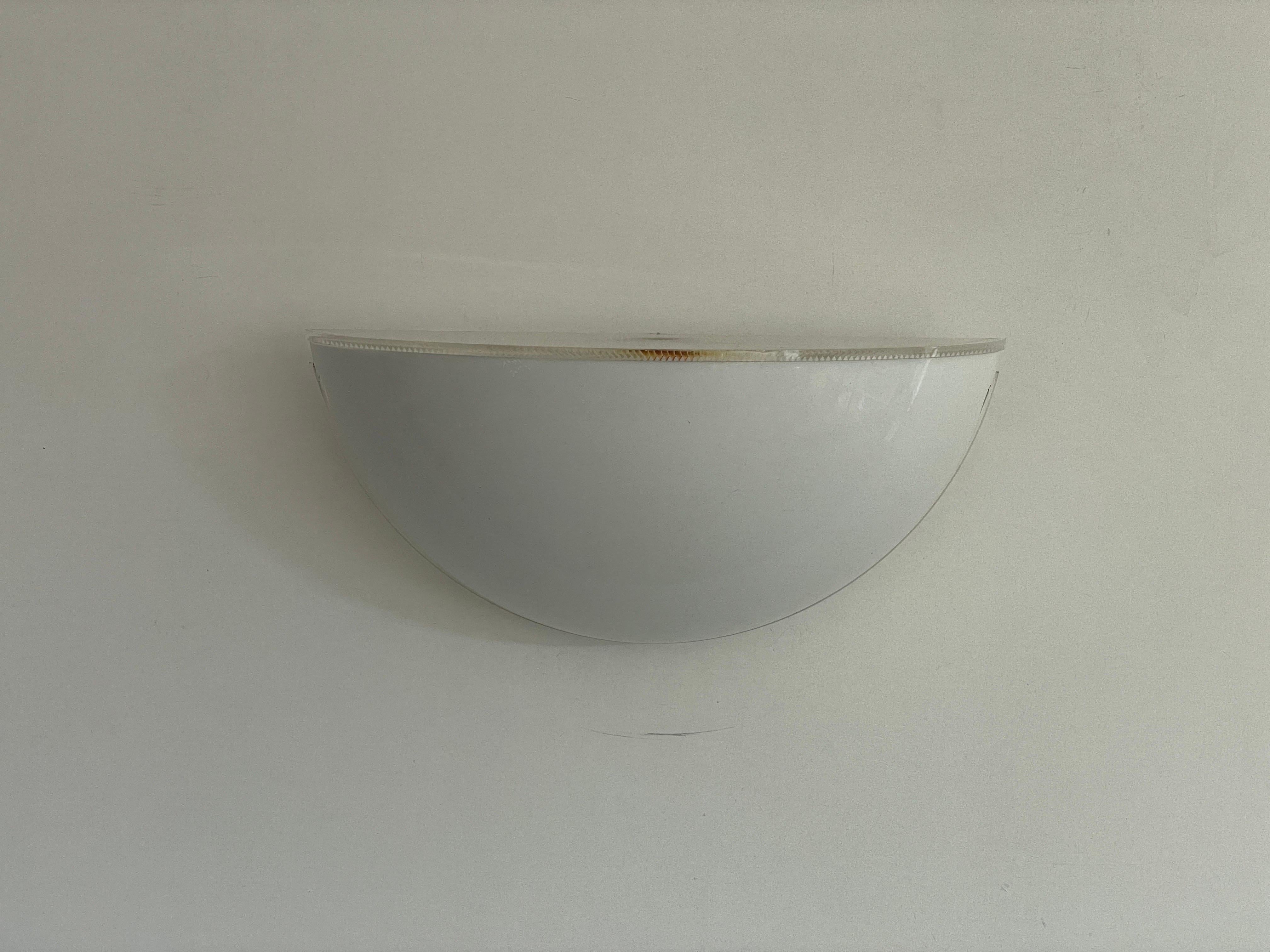 Lampada da parete in plexiglass Quarto Model di Flos, anni '60, Italia

Lampada da parete elegante e rara di alta qualità.

La lampada è in ottime condizioni vintage.
Usura coerente con l'età e l'uso

Questa lampada funziona con lampadine standard