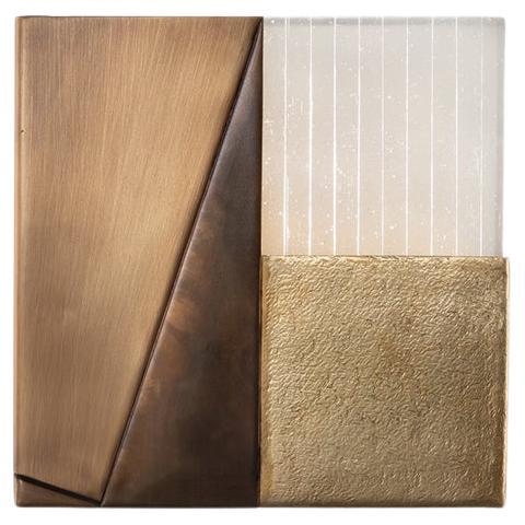 Quarto, lampada da parete in ottone e vetro in vendita