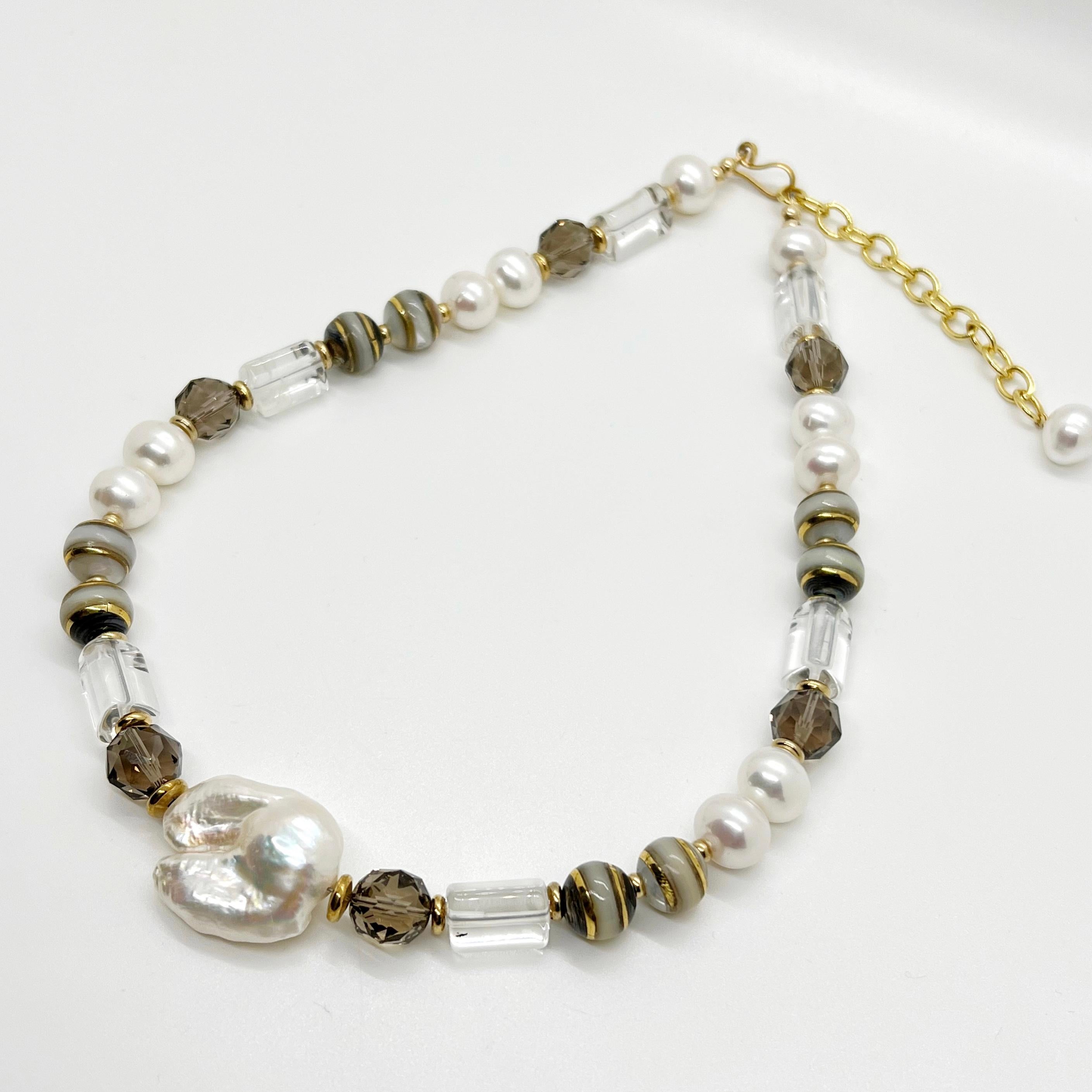 Round Cut Quarts and Pearls Necklace For Sale