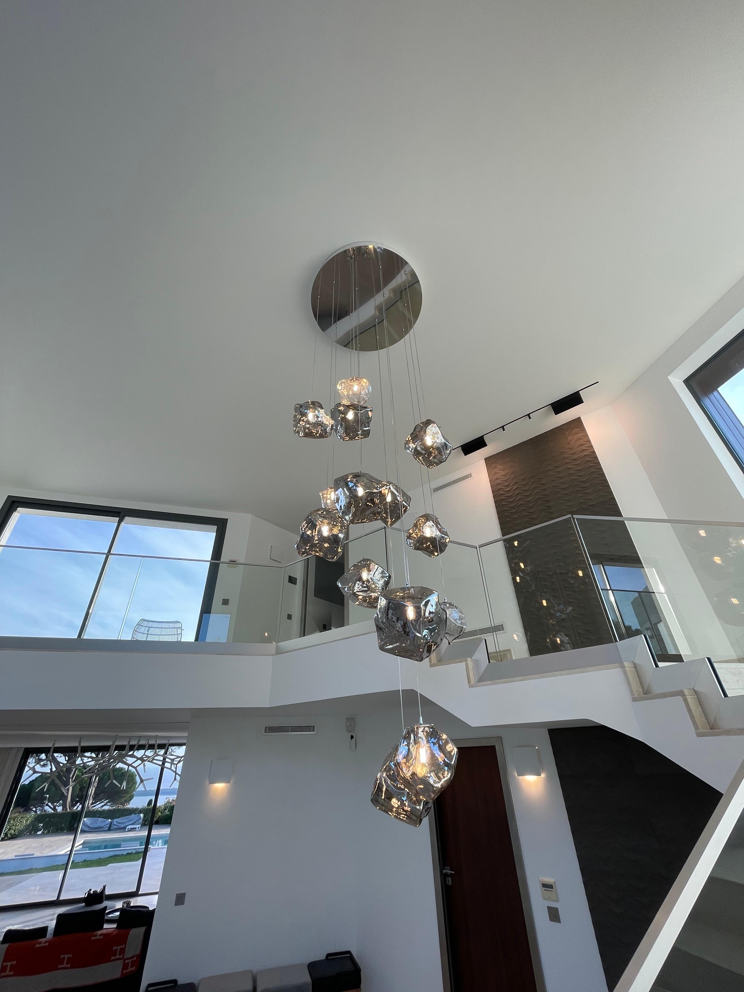 XXIe siècle et contemporain Quartz 5 Lights Glass Pendant en vente