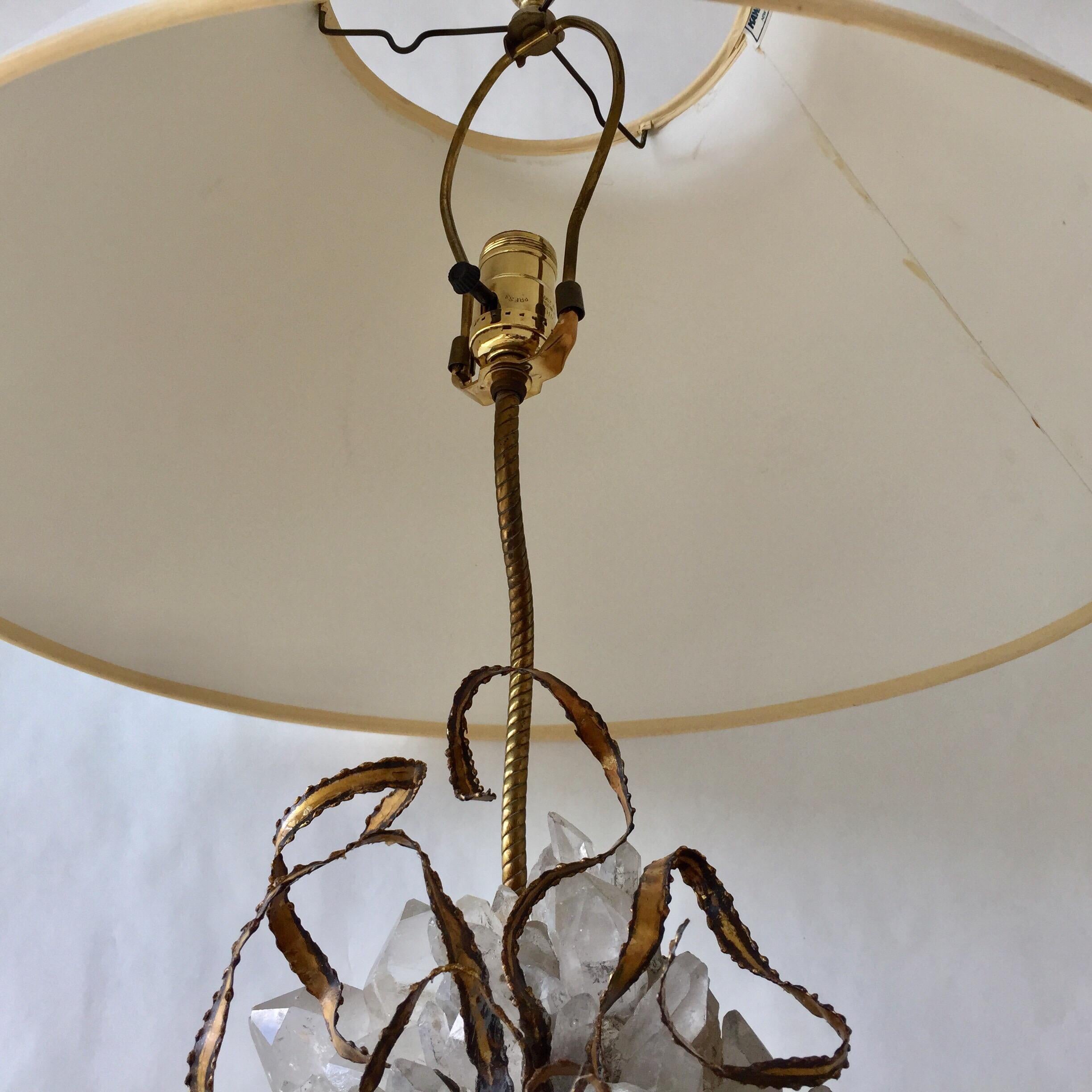 Quartz and Brass Plant Arrangement Table Lamp For Sale 6