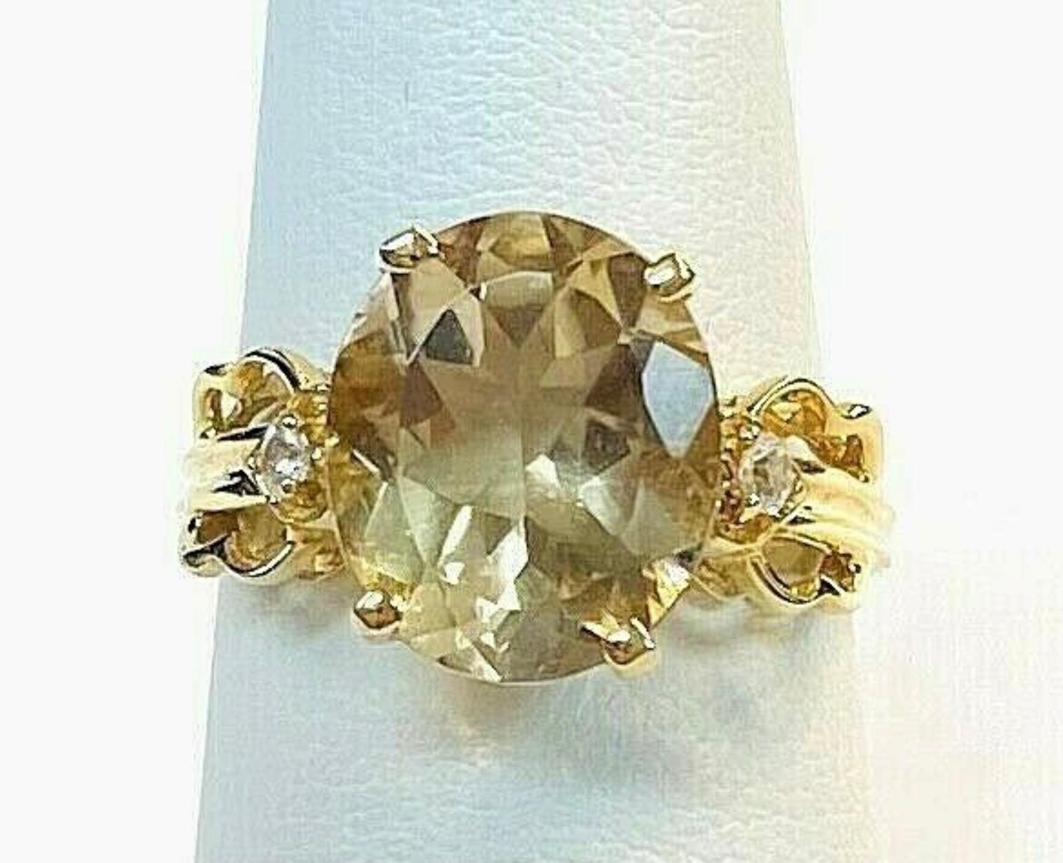 Women's Quartz and Diamond 14K Yellow Gold Ring For Sale