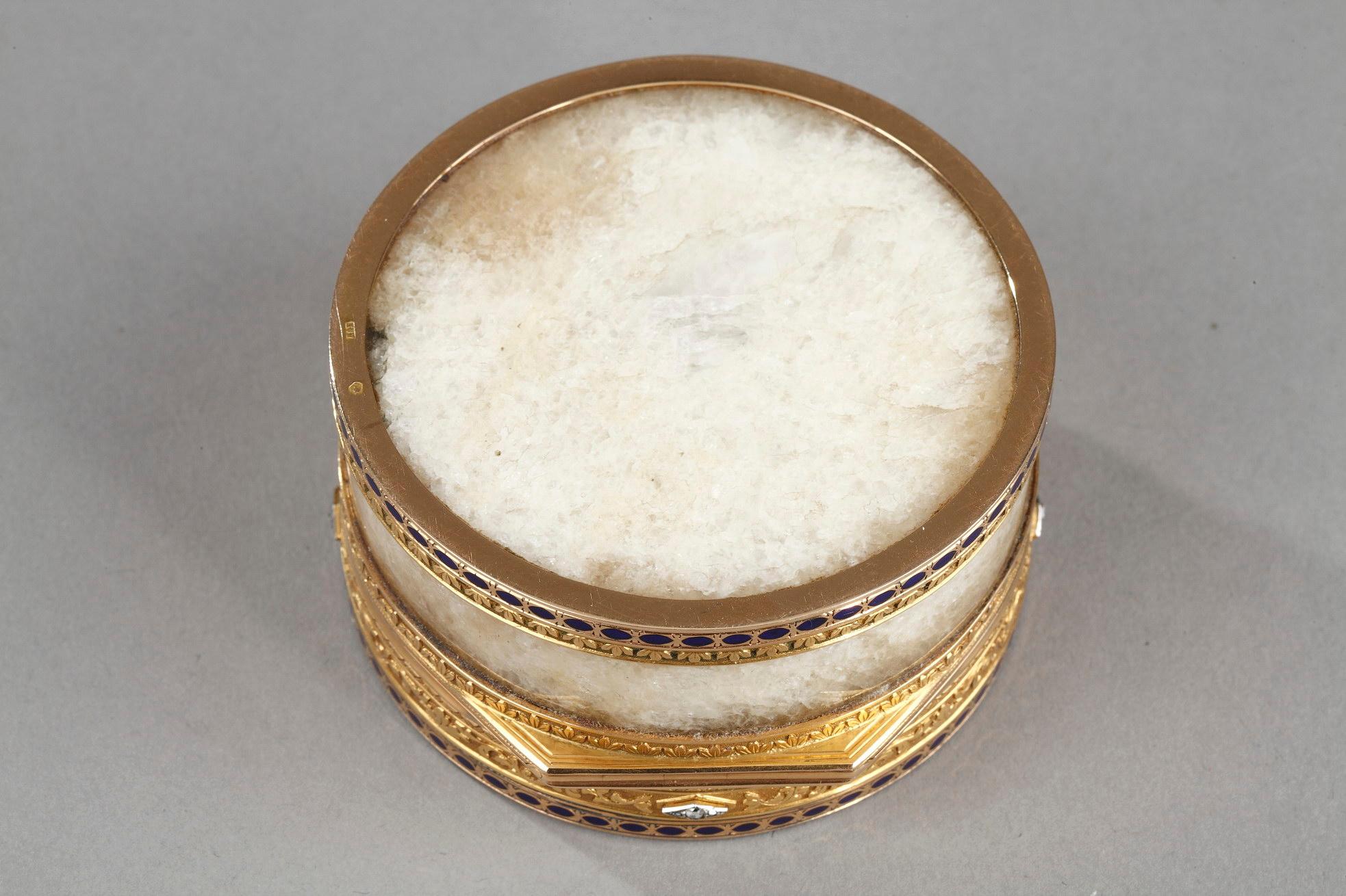 Quartz and Gold Snuff Box with Enamel and Diamond, Rozet and Fishmeinster 3