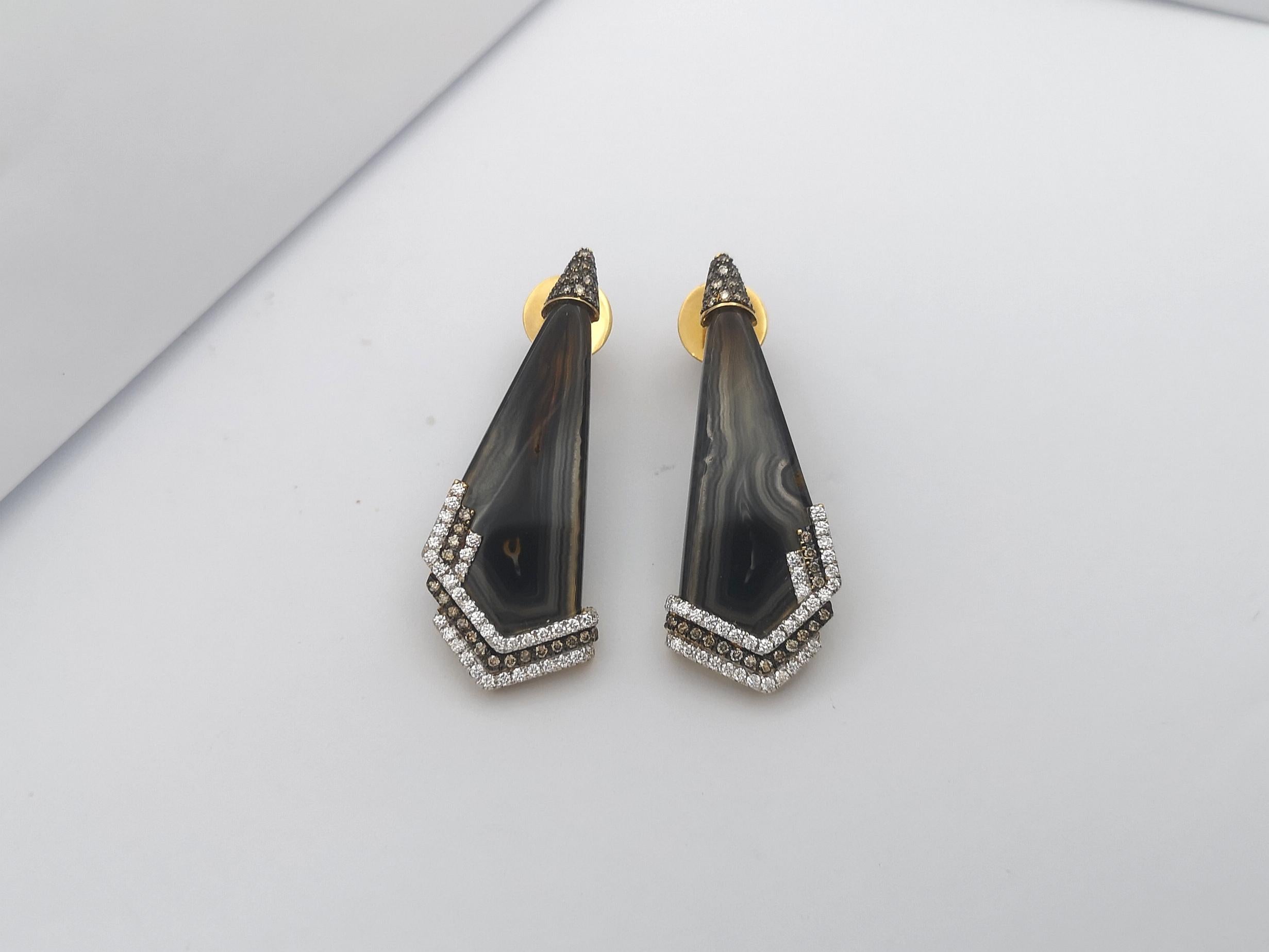 Quartz, Brown Diamond and Diamond Earrings Set in 18 Karat Gold Settings In New Condition For Sale In Bangkok, TH