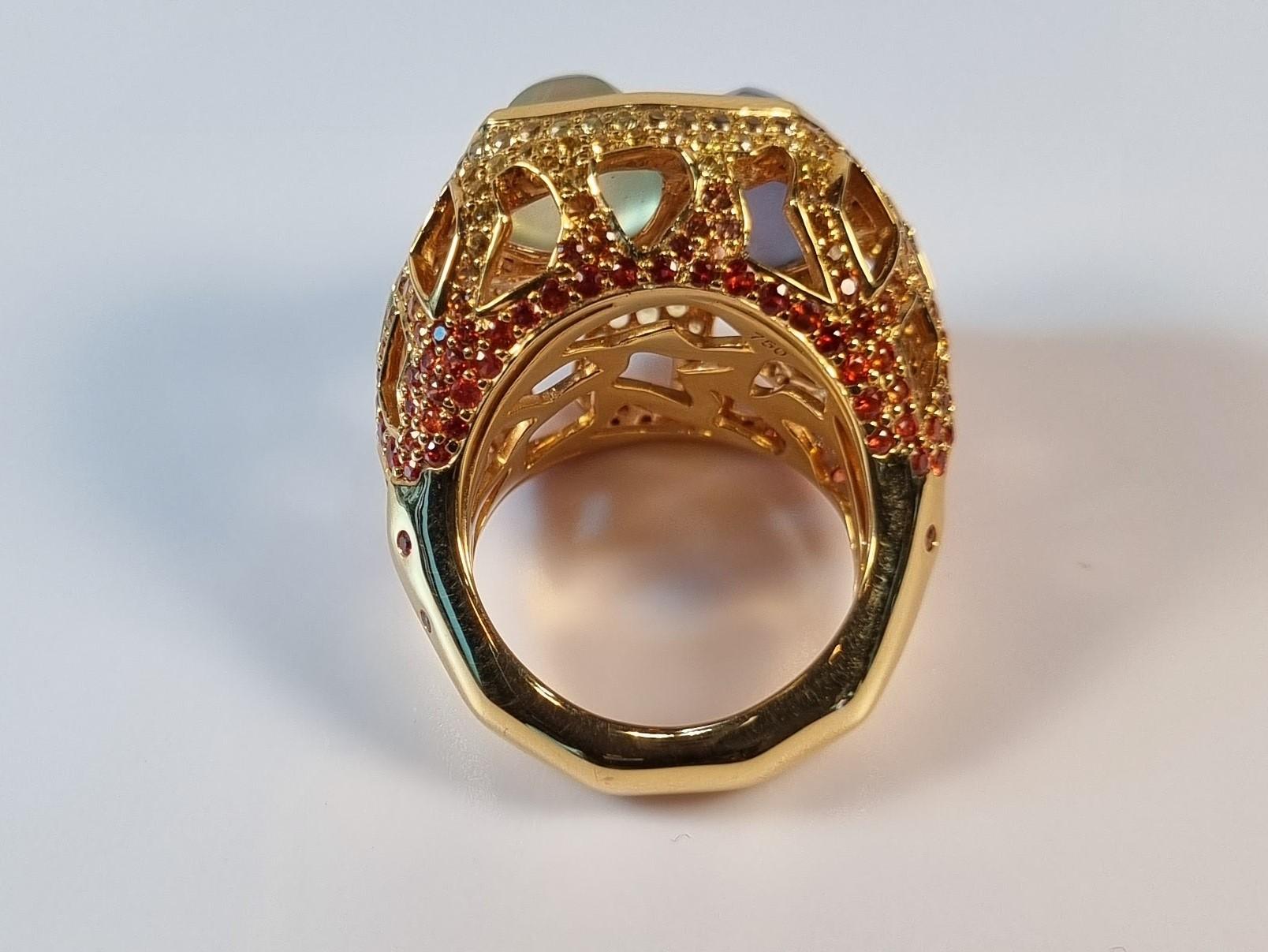 Quartz Calcedony and Yellow Sapphires in 18k Yellow Gold Ring In New Condition For Sale In Bilbao, ES