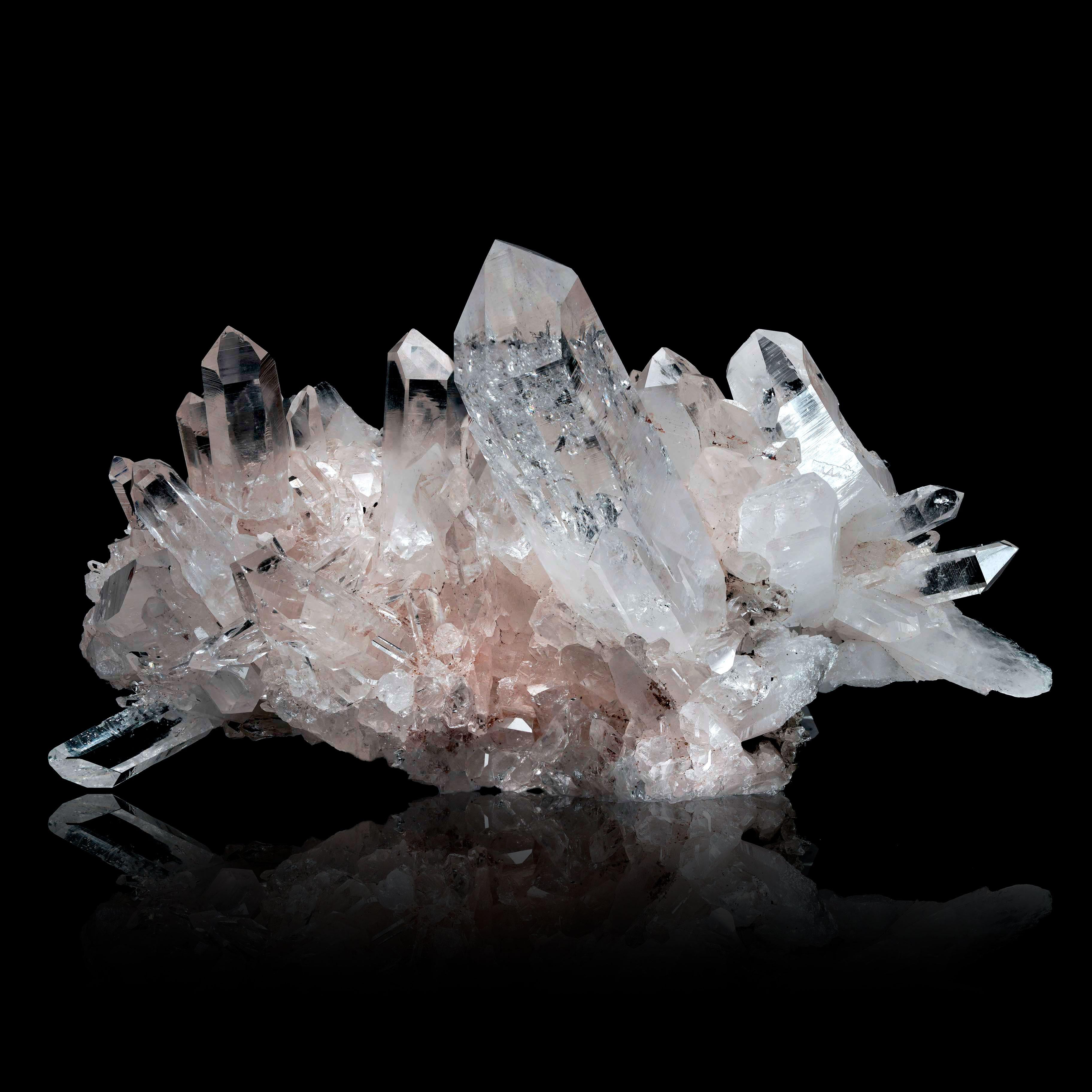 Natural Rose Quartz Cluster with Lithium Inclusions From Colombia – 4.41 Lb. For Sale 3