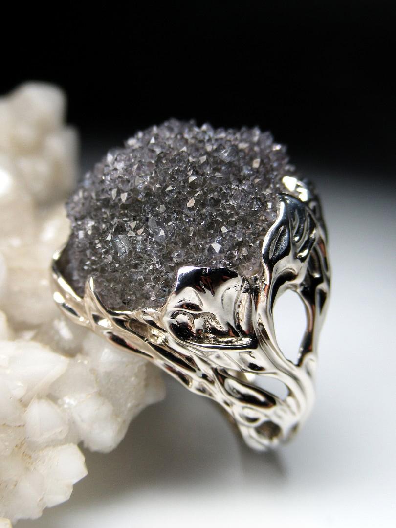 Anello di cristallo di quarzo in oro stile pantera nera carbone Pietra grezza Unisex in vendita 4