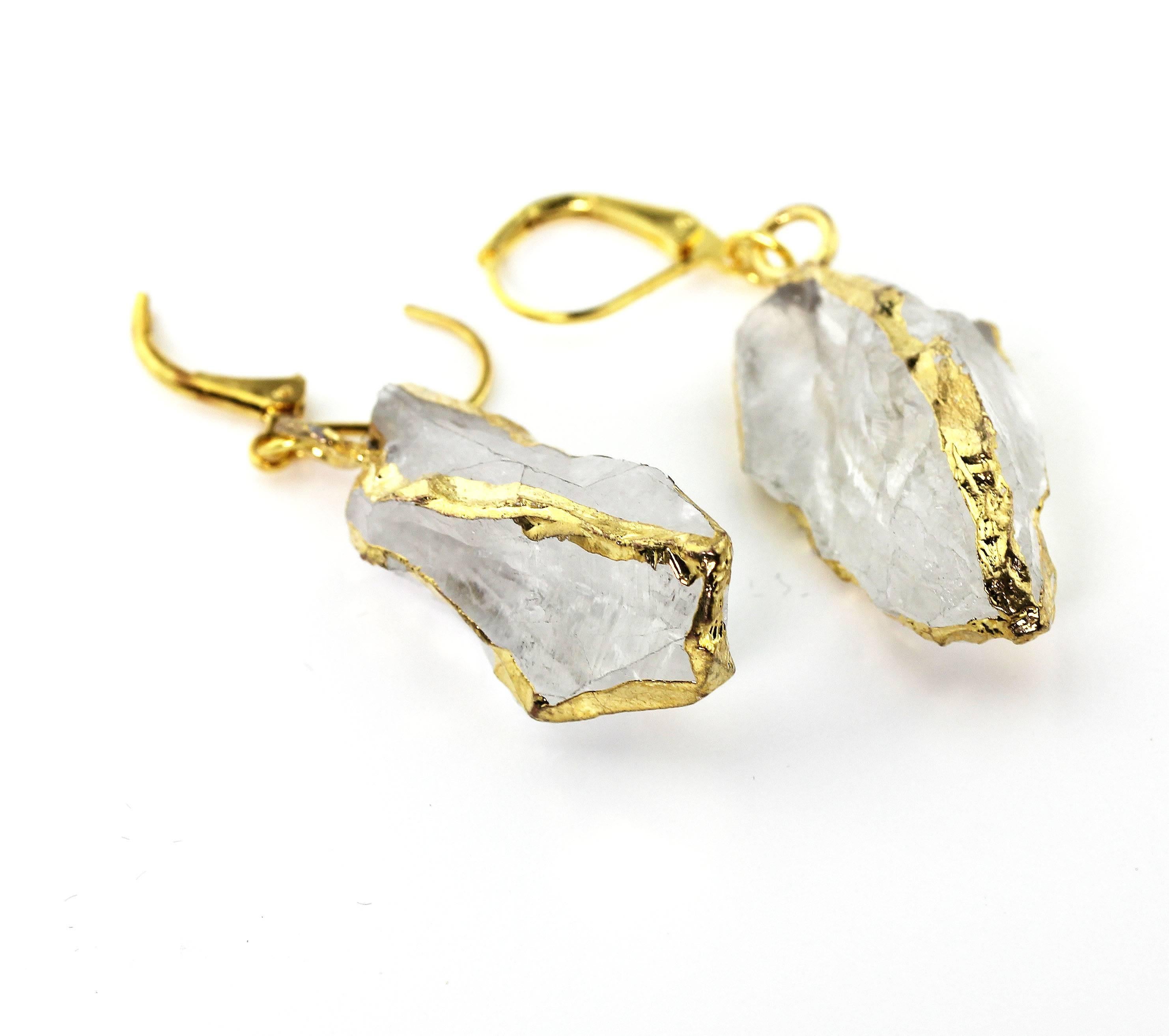 AJD Artistic Glistening Quartz Dangle Gold Plated Lever-Back Earrings In New Condition In Raleigh, NC