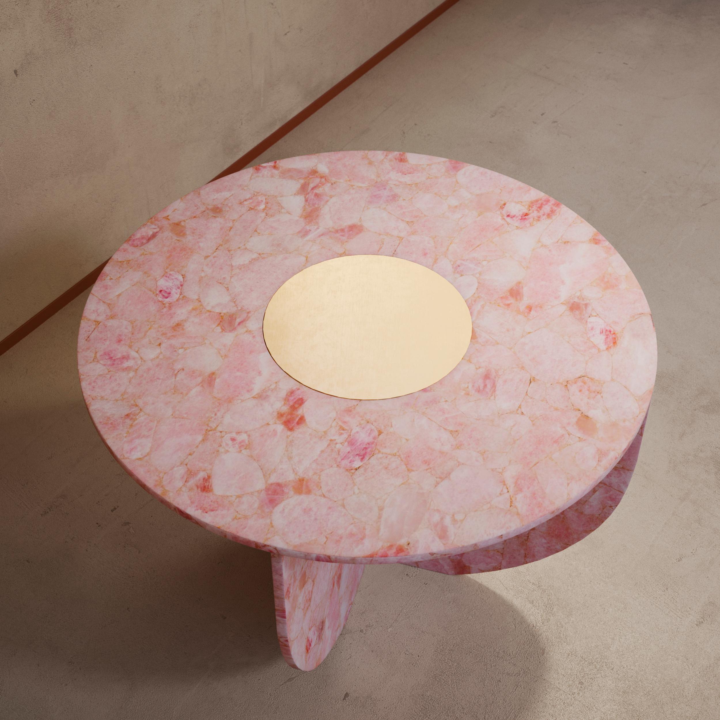 Moderne Table Elizabeth Love en quartz sculptée à la main par Element & Co en vente