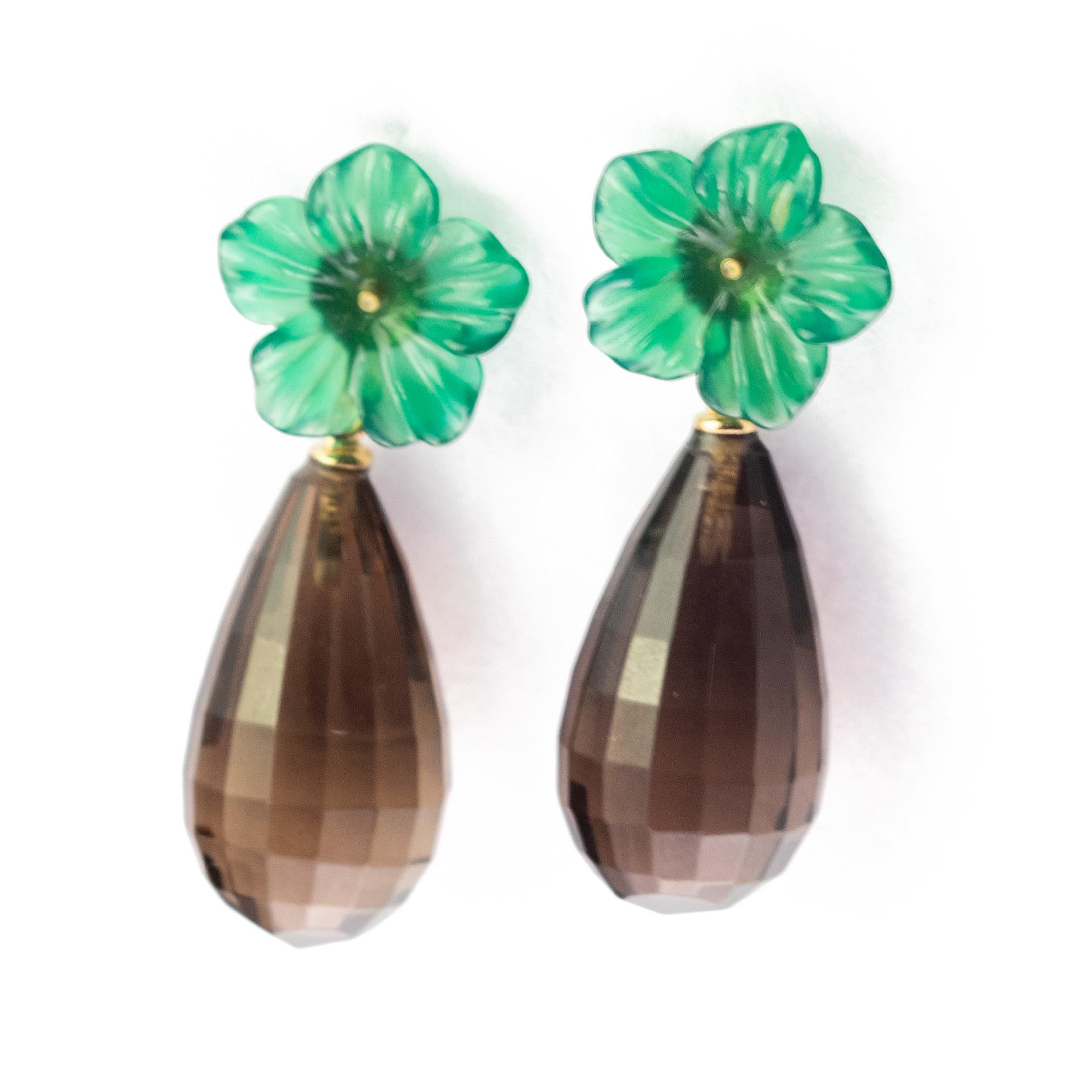 Boucles d'oreilles chics en goutte en or 18 carats avec fleur en agate facettée et quartz fumé Neuf - En vente à Milano, IT