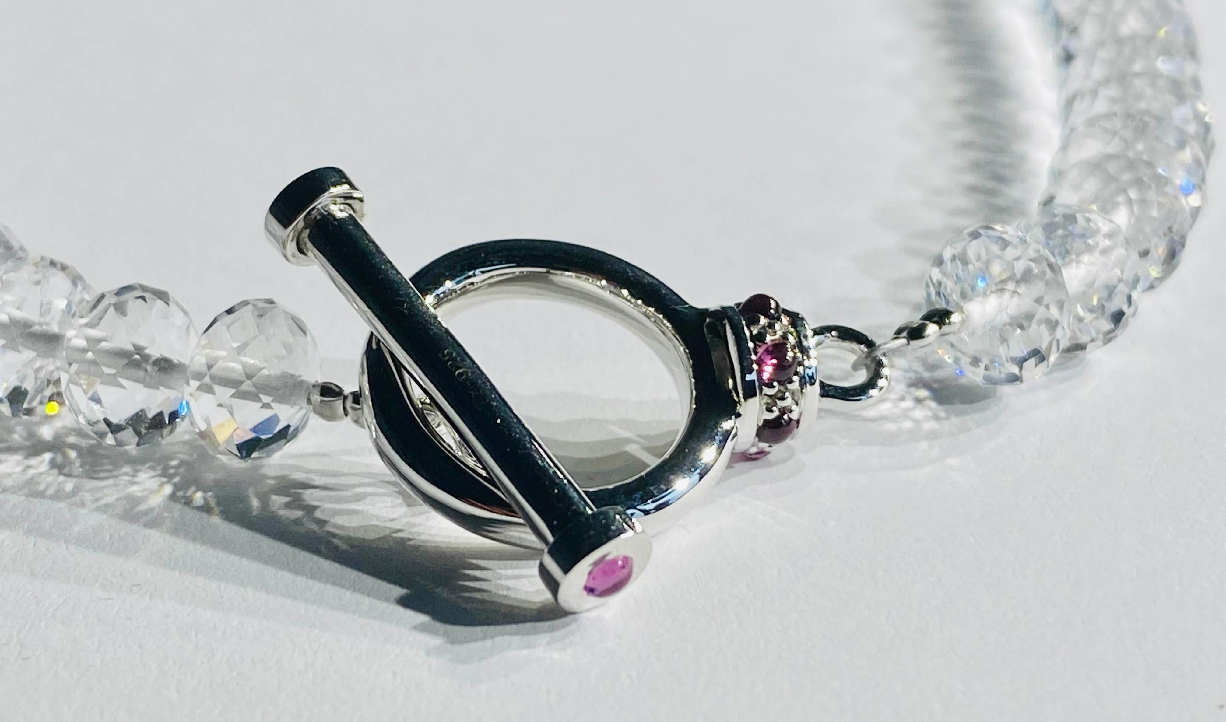 Quartz Rondelle Necklace with Silver T-Bar Clasp For Sale 2