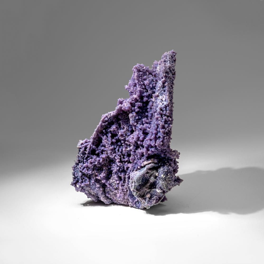 Quartz var. Grape Agate from near Pantai Manakarra, Mamuju, Sulawesi, Indonesia In New Condition For Sale In New York, NY