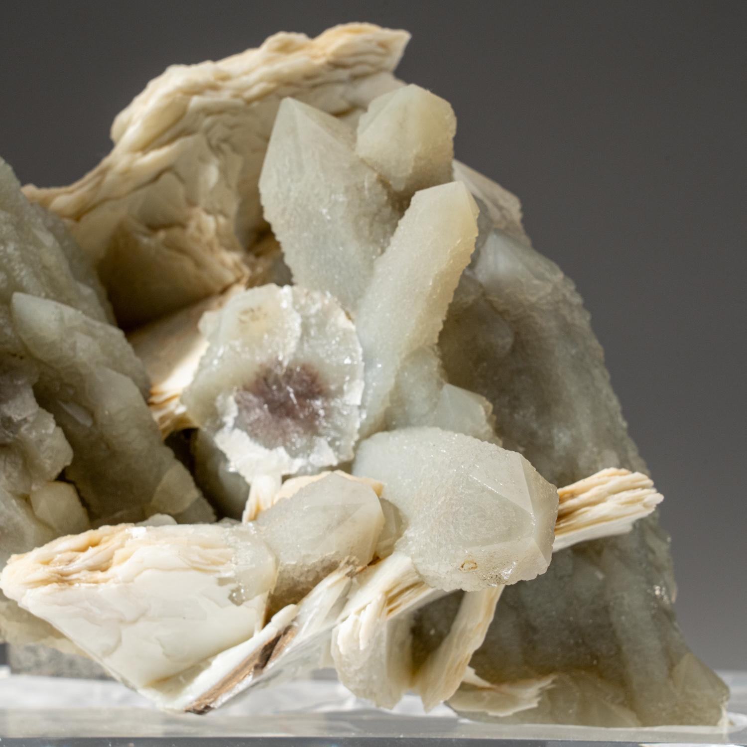 Contemporary Quartz with Calcite from Chifeng, Inner Mongolia, China For Sale