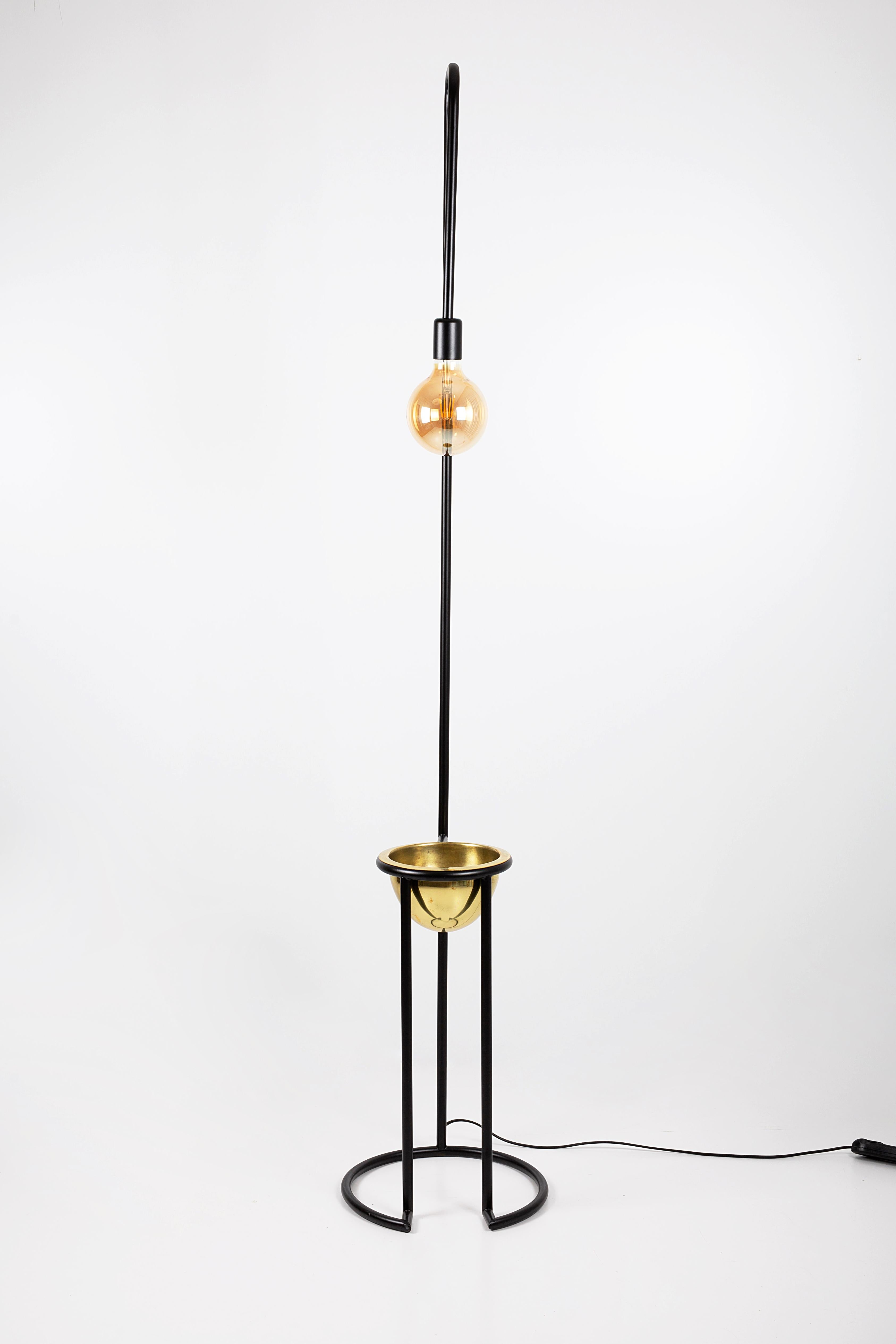 Quasimodo Floor Lamp by Studio Laf For Sale 12