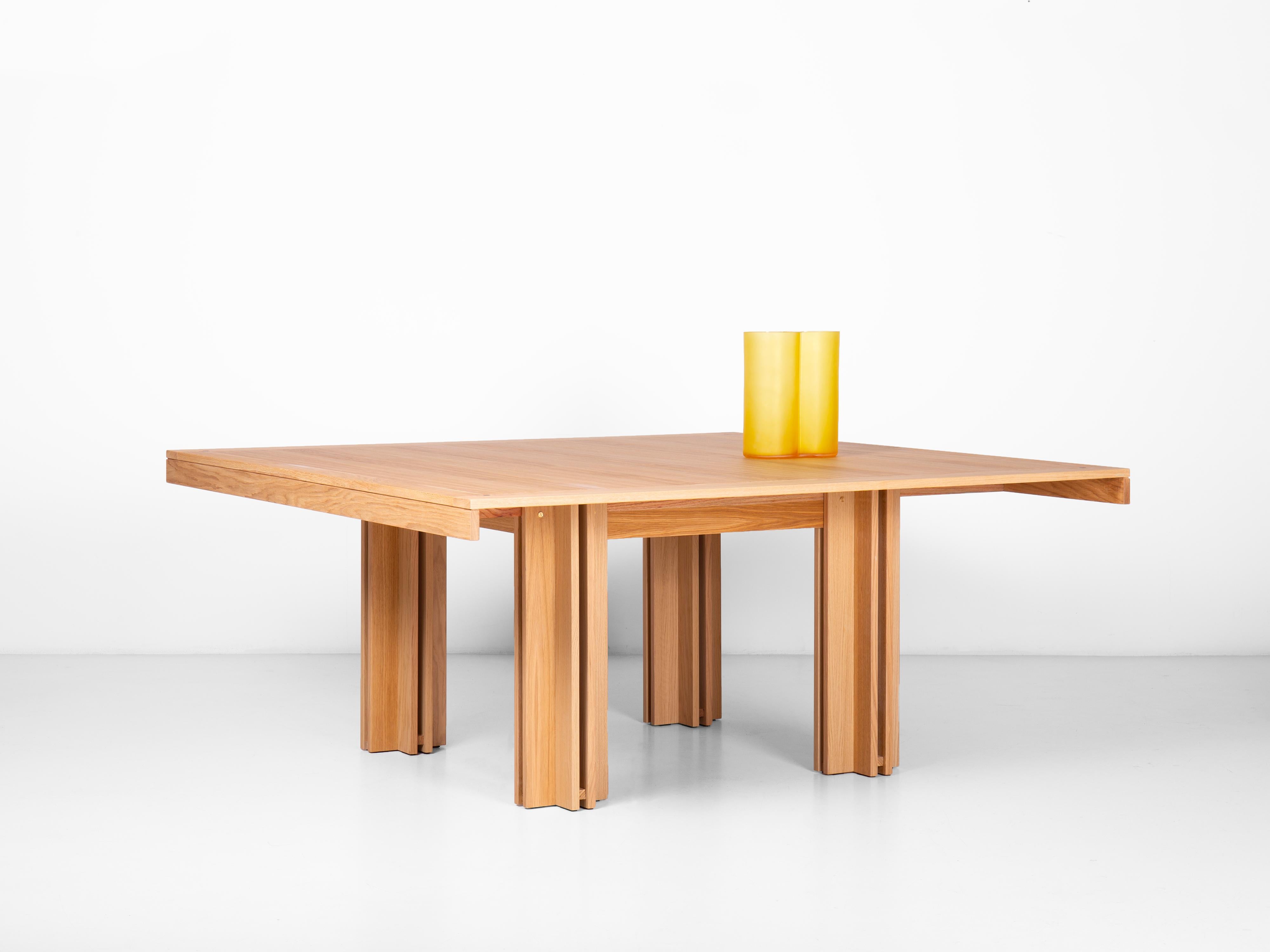 Mesa de madera Quatour de Carlo Scarpa, 1974 en venta 3