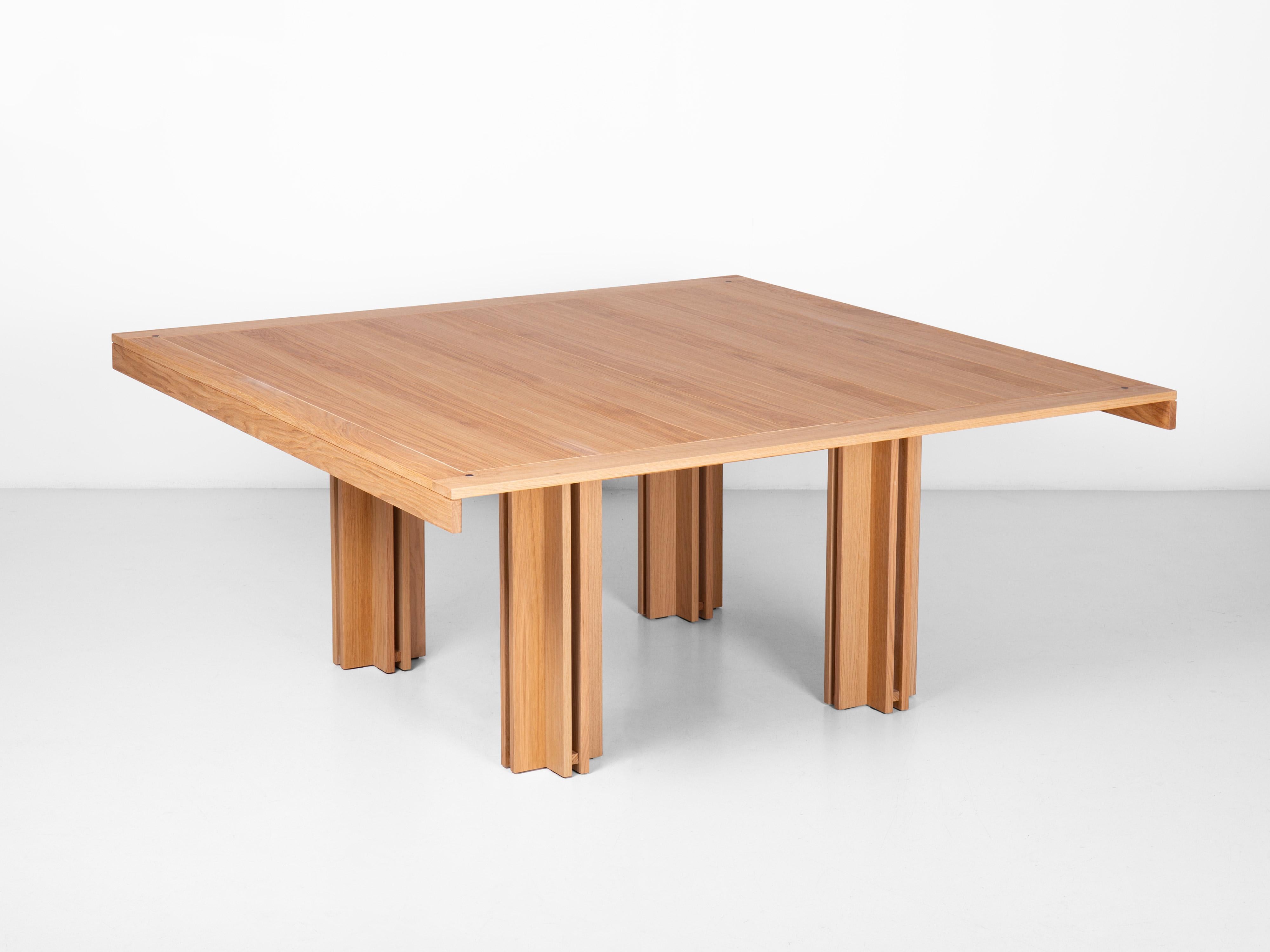 Mesa de madera Quatour de Carlo Scarpa, 1974 Italiano en venta