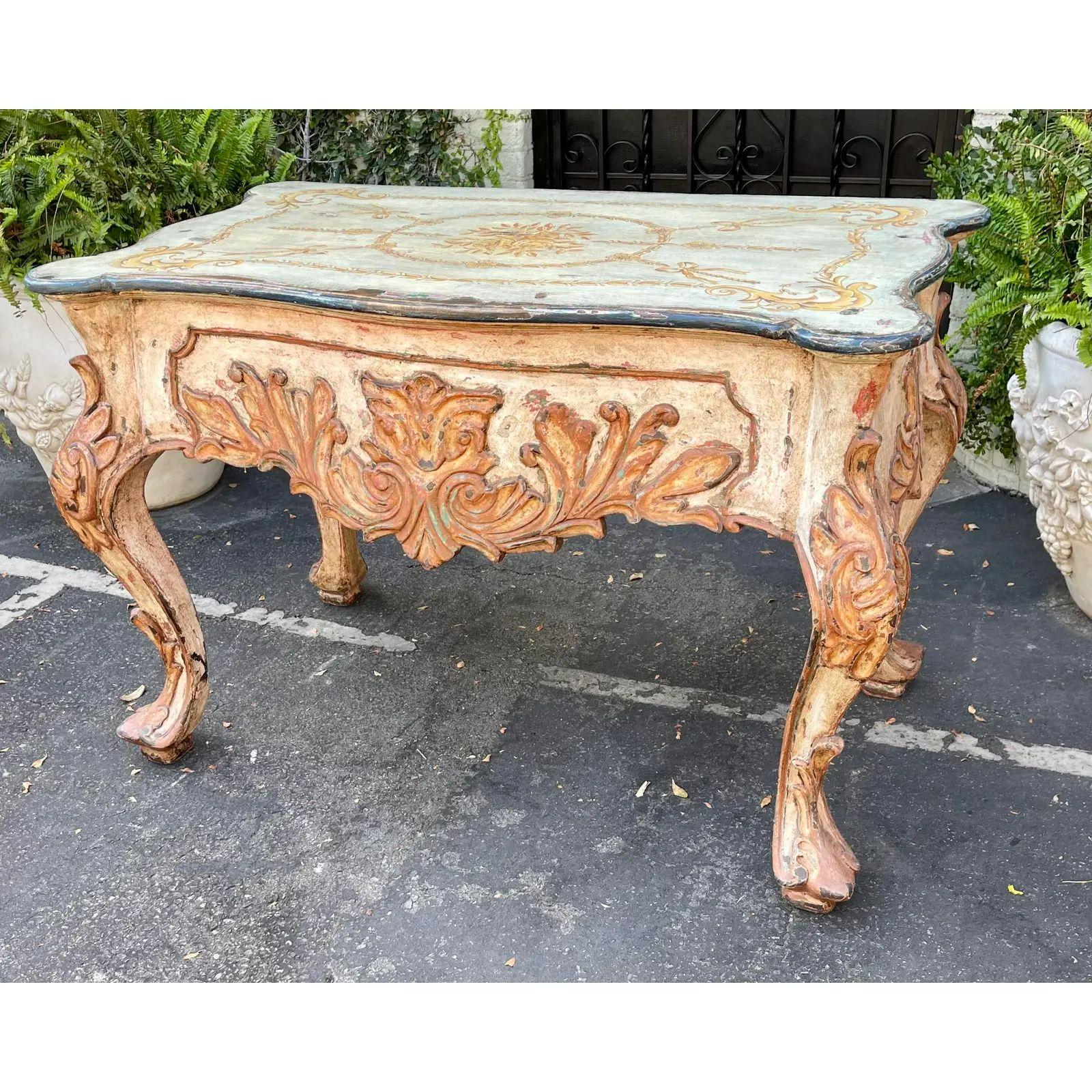 Quatrain for Dessin Fournir Carved Venetian Style Italian Paint Decorated Table In Good Condition For Sale In LOS ANGELES, CA