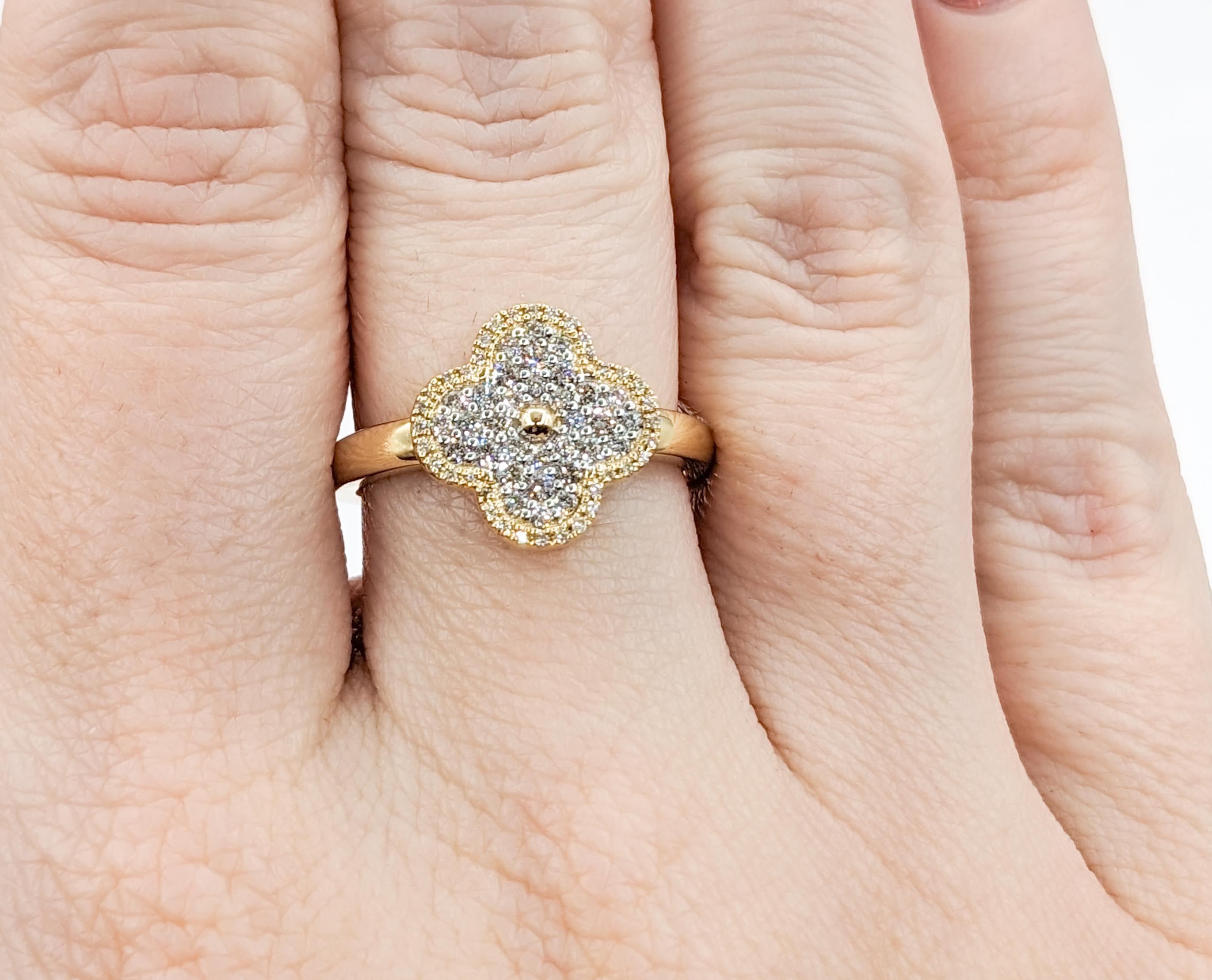 Gelbgold-Diamantring mit Quatrefoil (Zeitgenössisch)